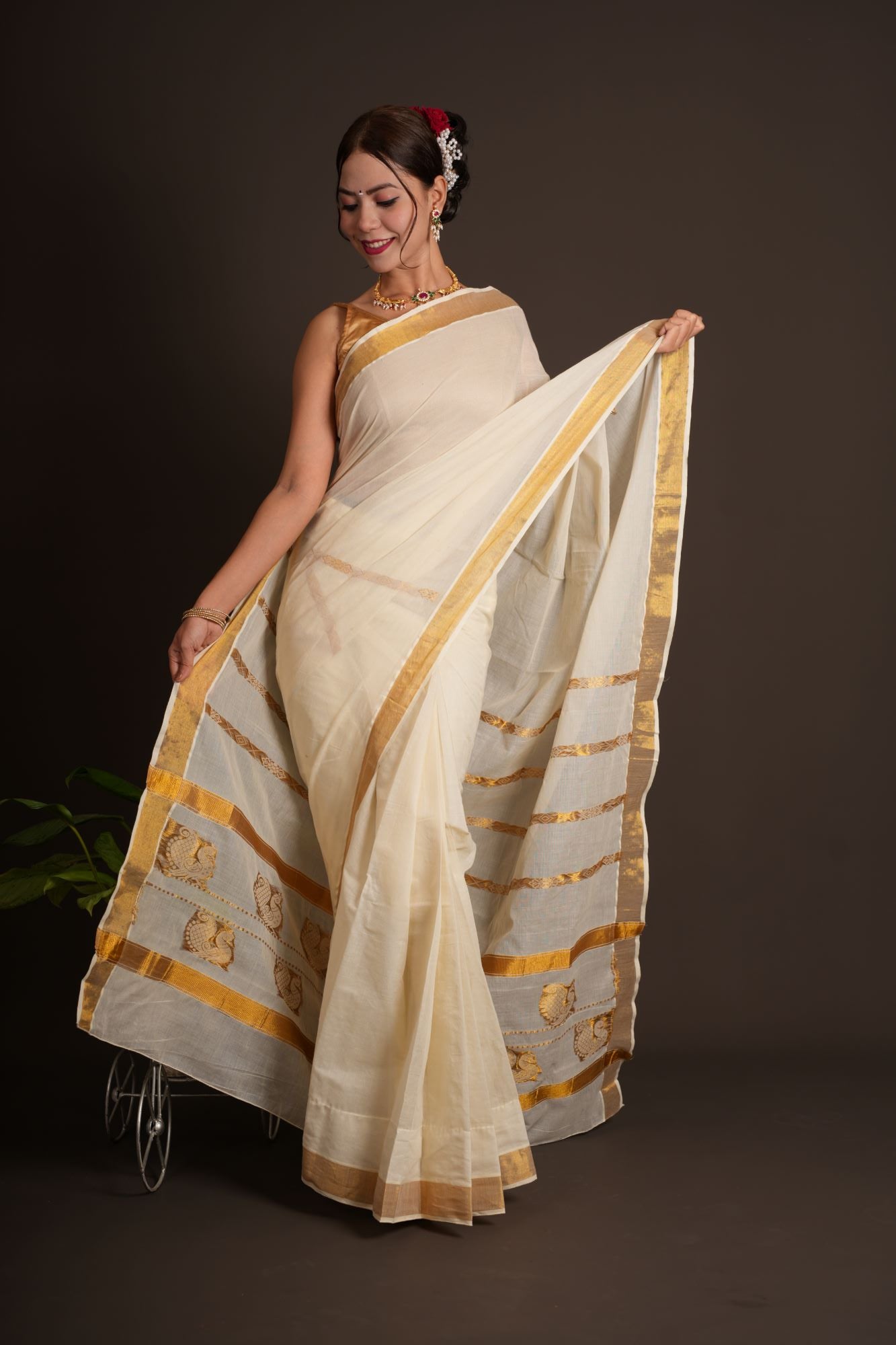 Kerala Kasavu with zari border wrap in 1 minute saree