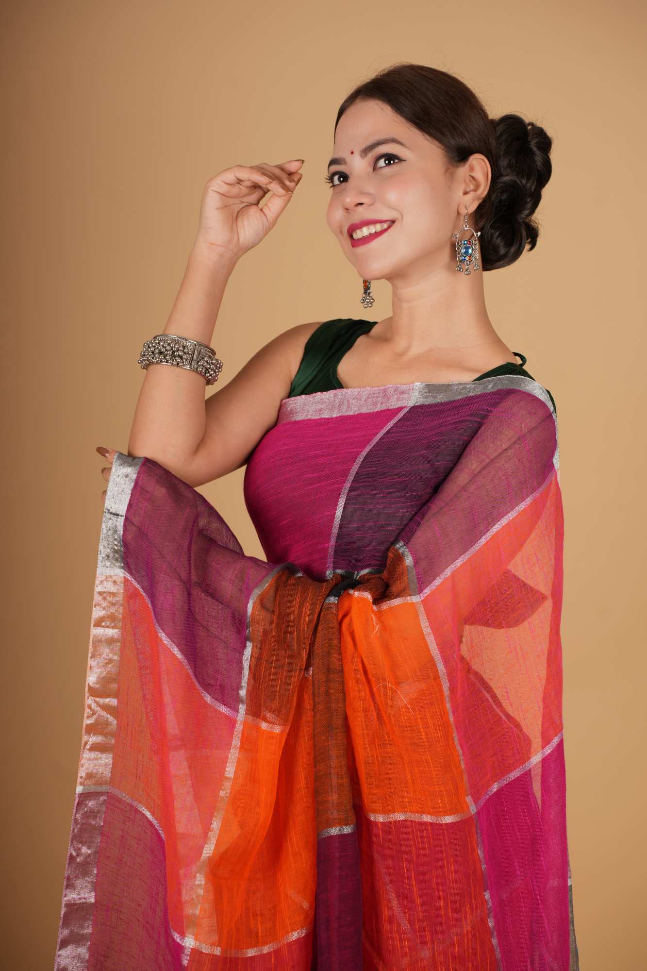 Handloom Multi Colouring Check Linen Cotton With  Tessel On Pallu Wrap in 1 minute saree