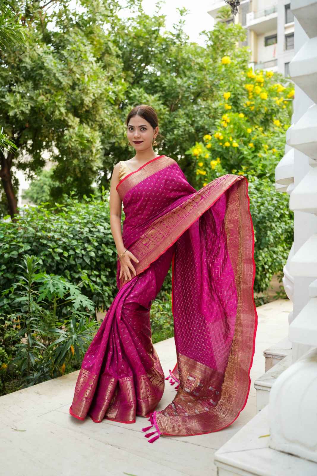 Festive Pink Kanjeevaram Zari Border With Butta Overall And Tassels On Pallu Wrap in 1 minute saree