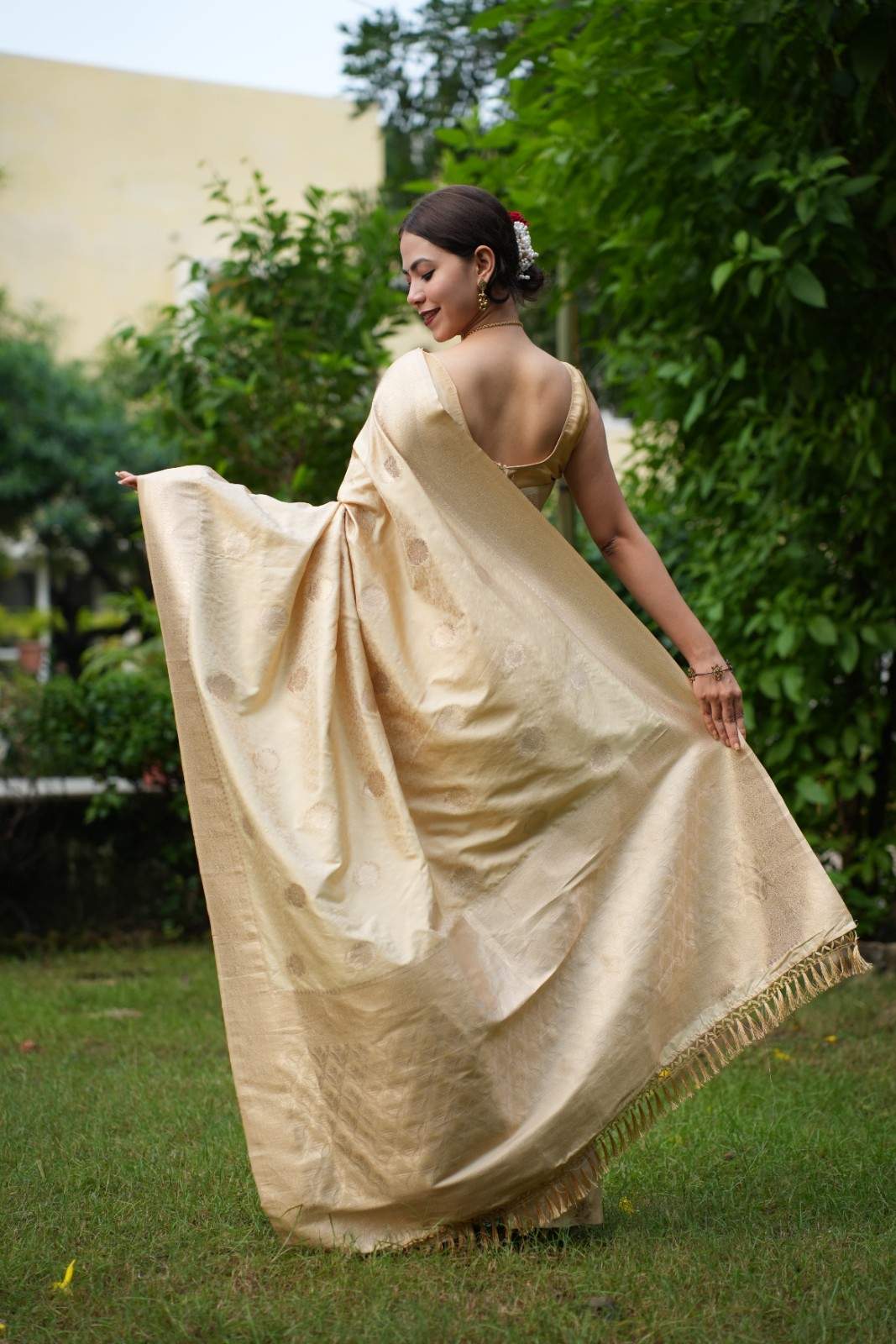 Beige Kanjivaram Soft Silk With Golden Zari Motif & Tassels On Palla Ready To Wear Saree