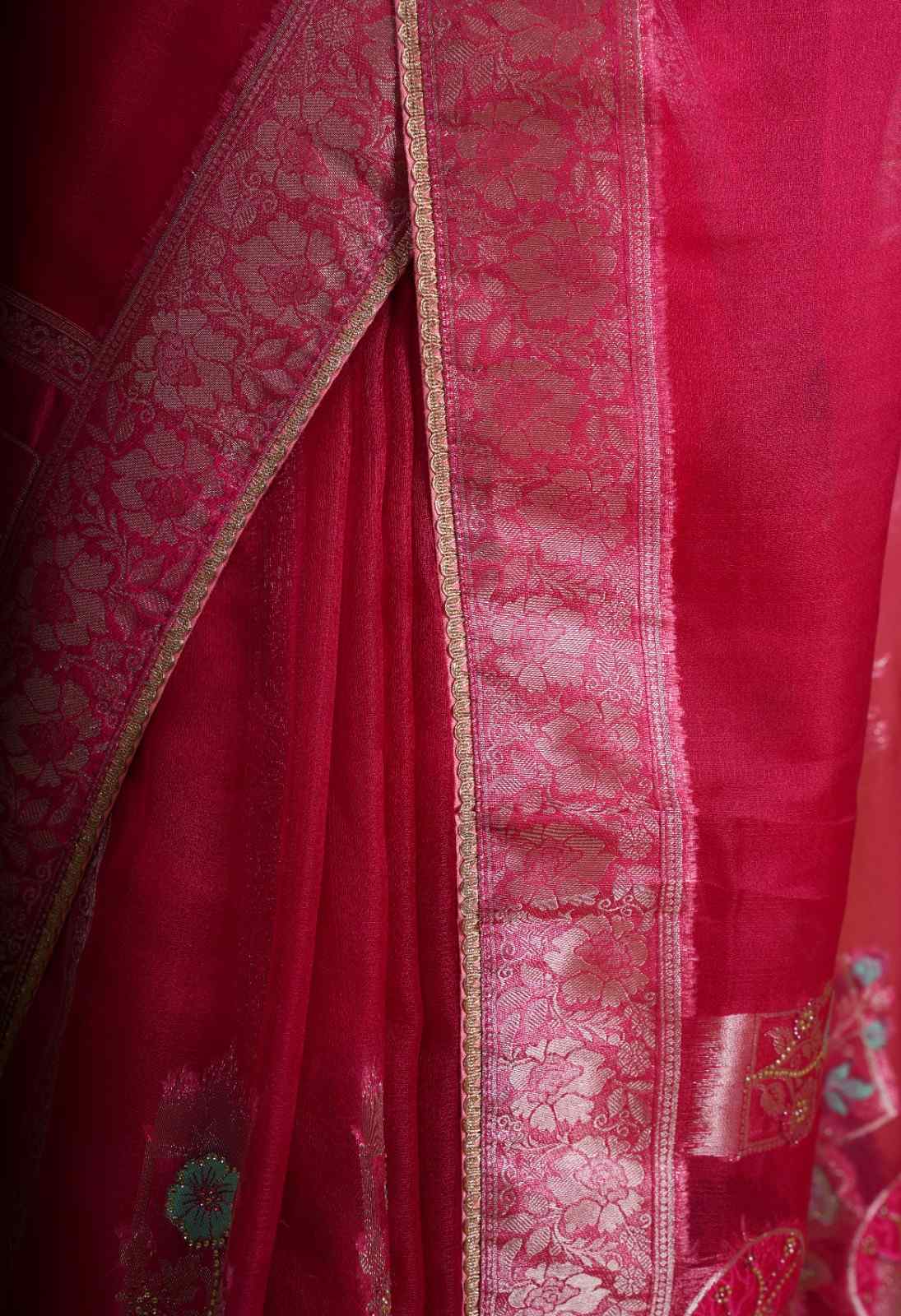 Exquisite Rani Pink With Detailed Zari Embroidery & Cut Daana Work Wrap in 1 minute saree