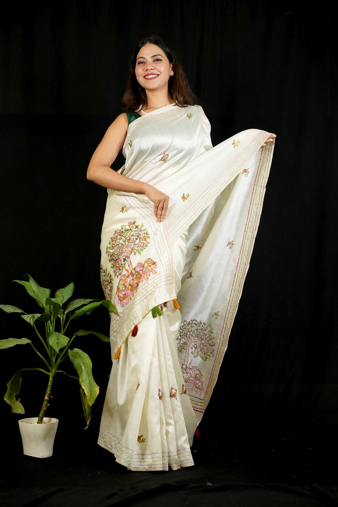 how to tie saree pallu threads