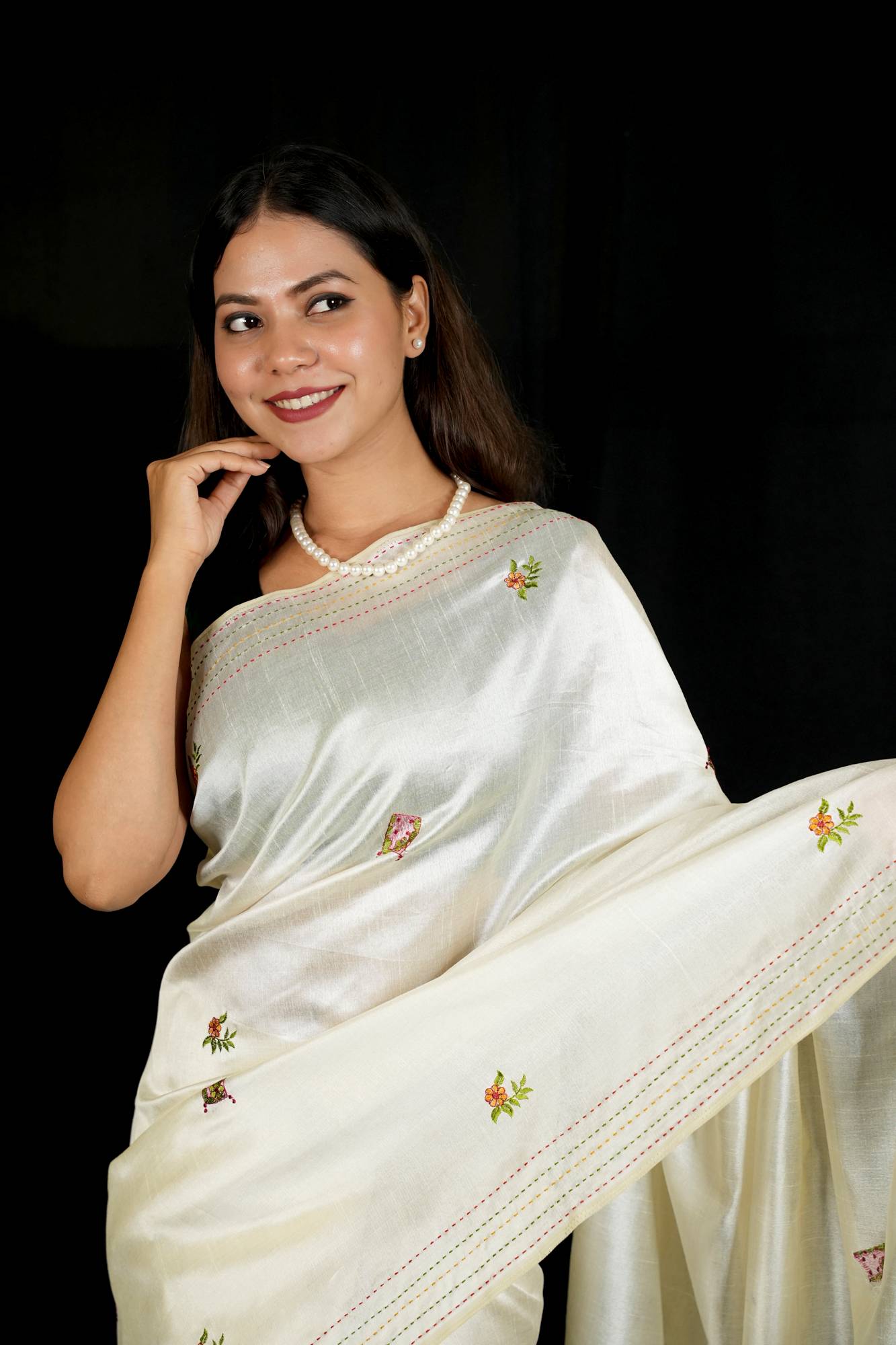 how to tie saree pallu threads