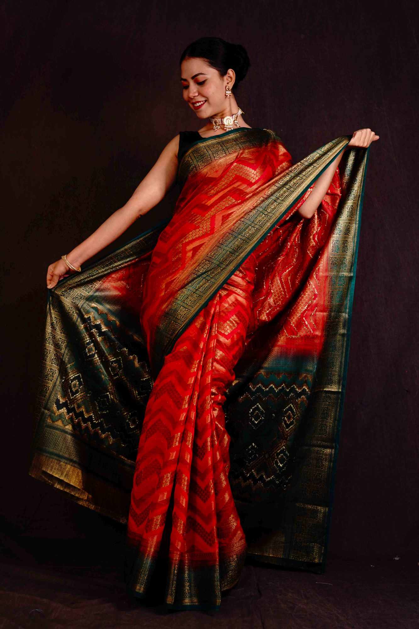 Traditional Ready to wear saree Kanjeevaram with Ornate Pallu Pre Drape Saree