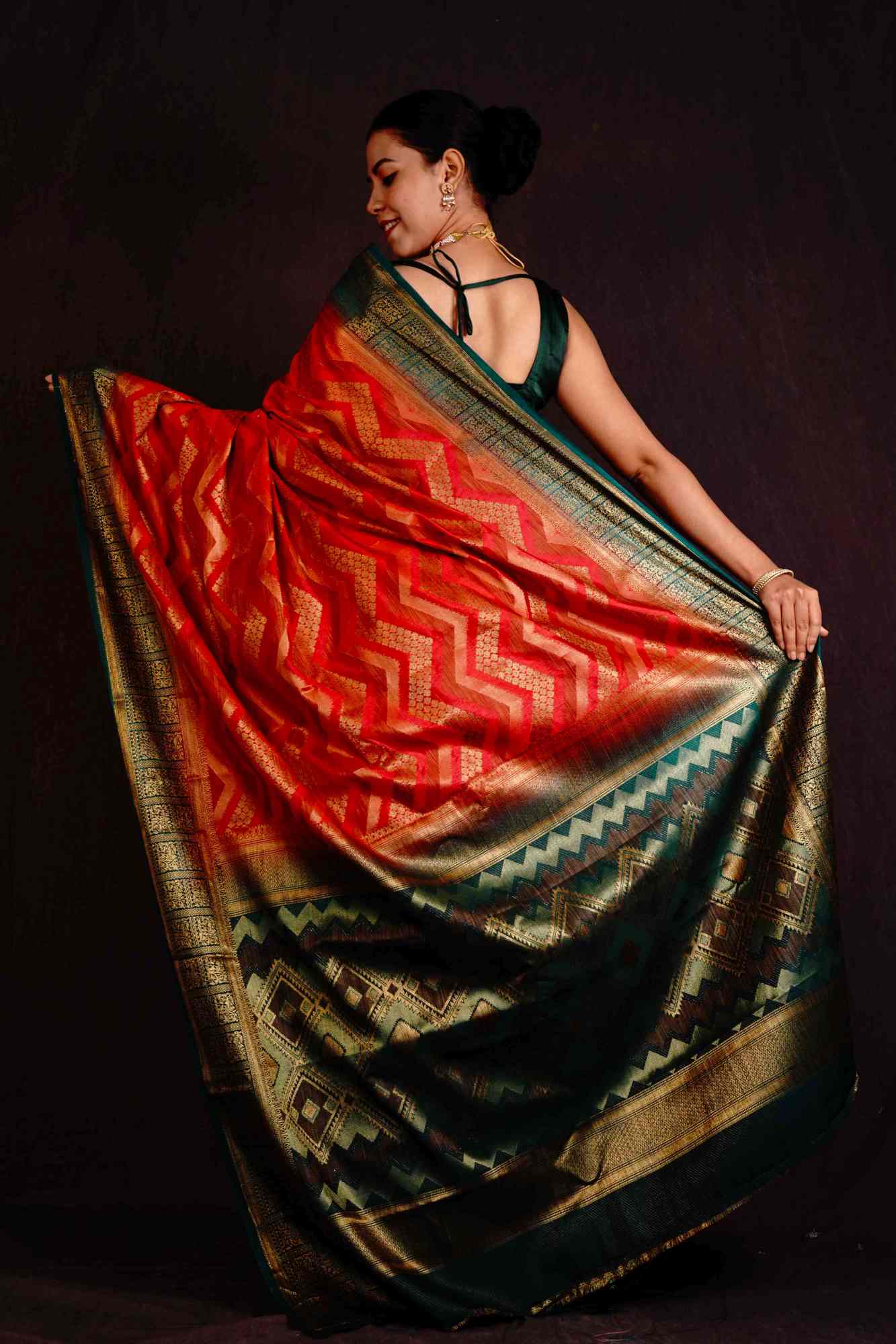 Traditional Ready to wear saree Kanjeevaram with Ornate Pallu Pre Drape Saree