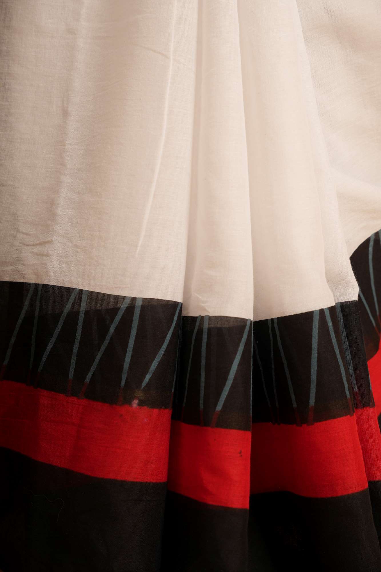 Mulmul Cotton in Red,White, & Black with Bold Geometric Patterns Ready To Wear Saree