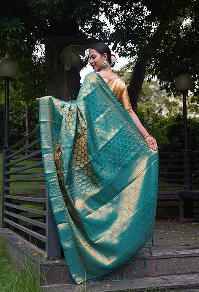 Kanjivaram Soft Over All Zari Motif Woven & Tassels on pallu Wrap in 1 minute saree