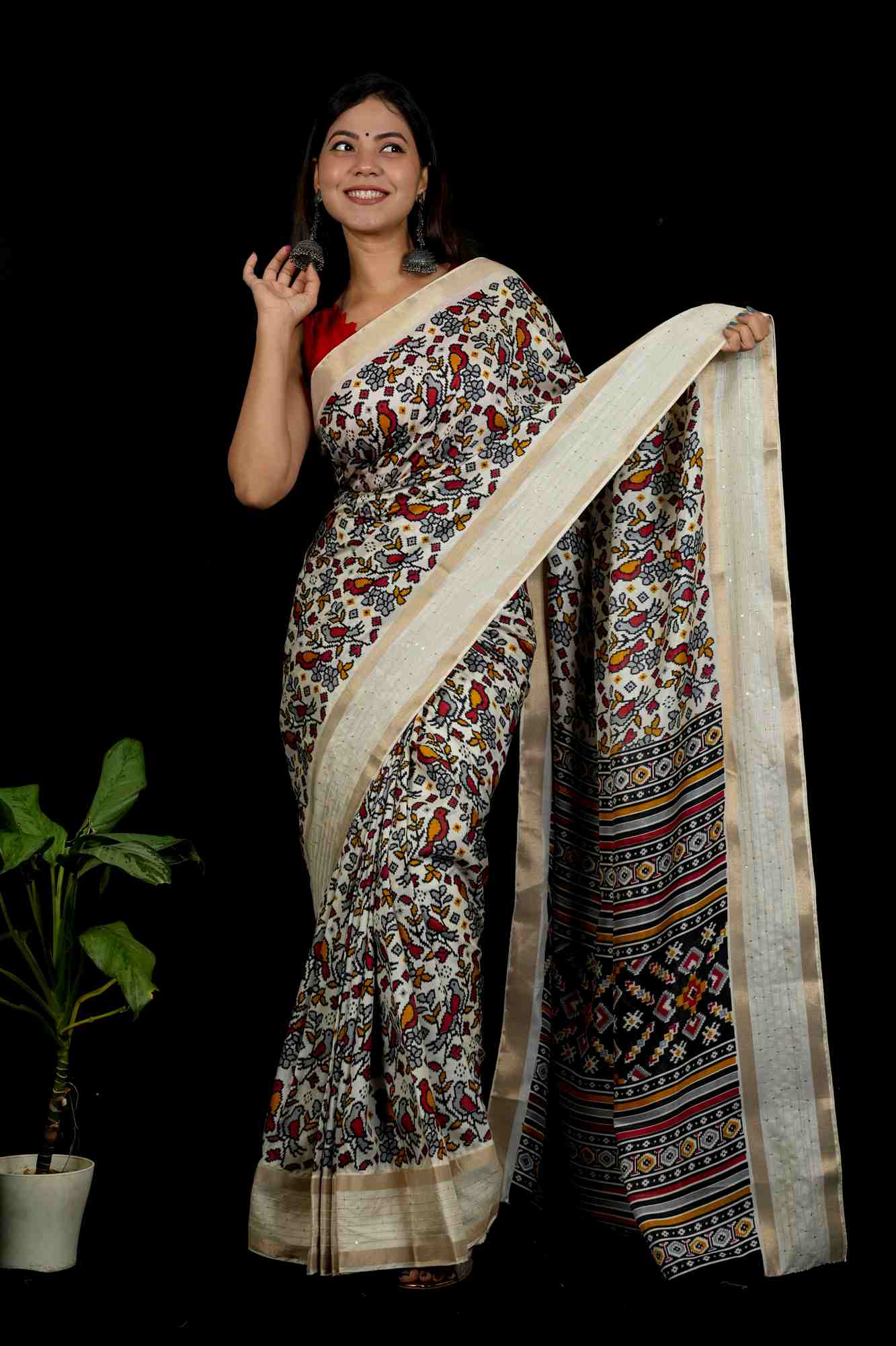 Bird-inspired Kalamkari design Dola Silk & jacquard weaving border  1 Minute Saree