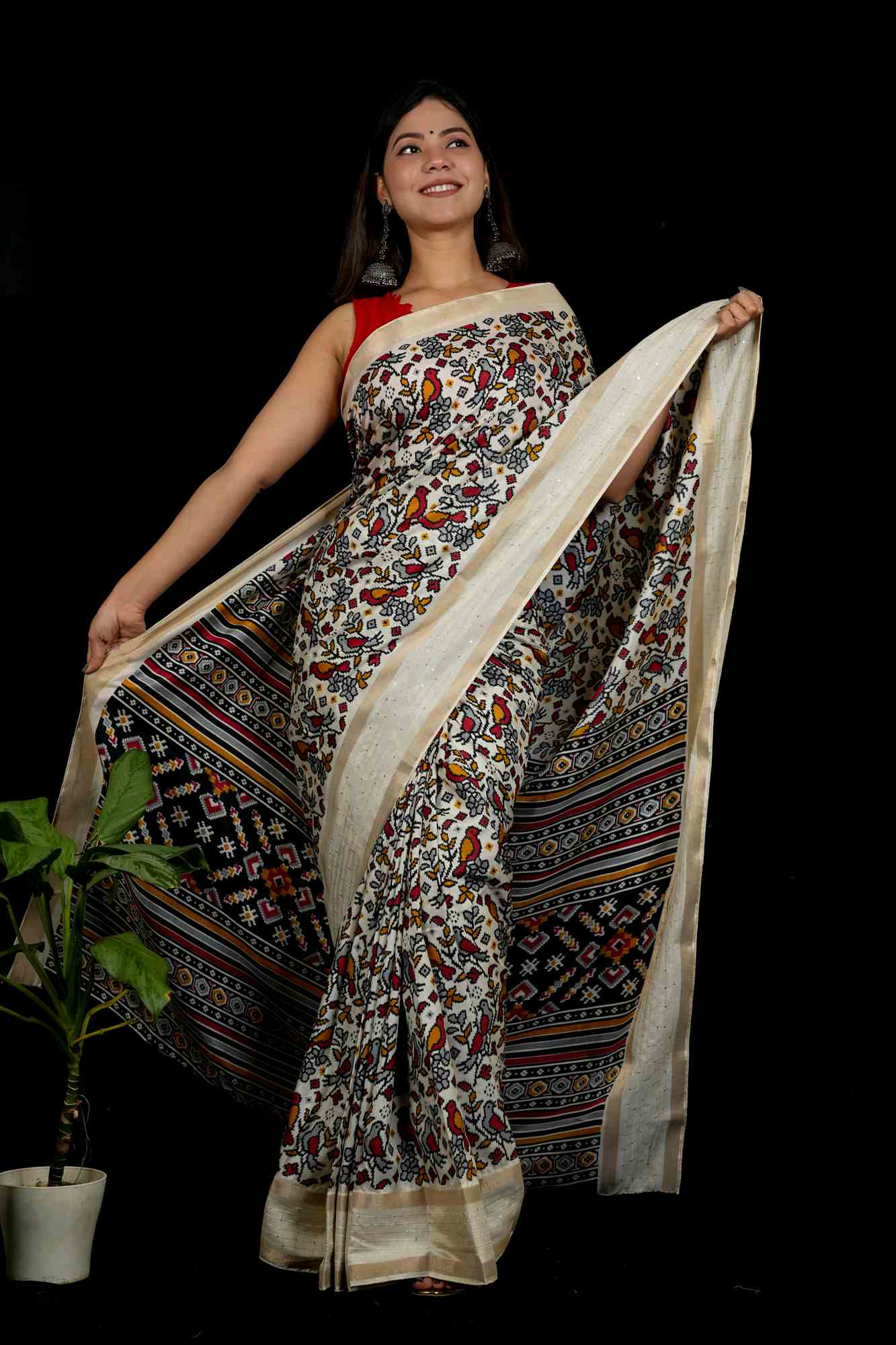 Bird-inspired Kalamkari design Dola Silk & jacquard weaving border  1 Minute Saree
