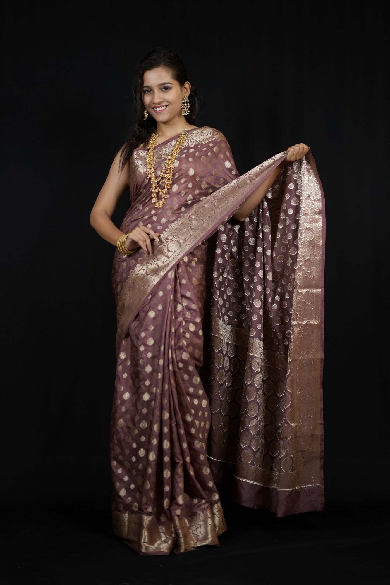 Dusty Rose Georgette Silk with All-Over Zari Motifs and Ornate Pallu Ready To Wear Saree