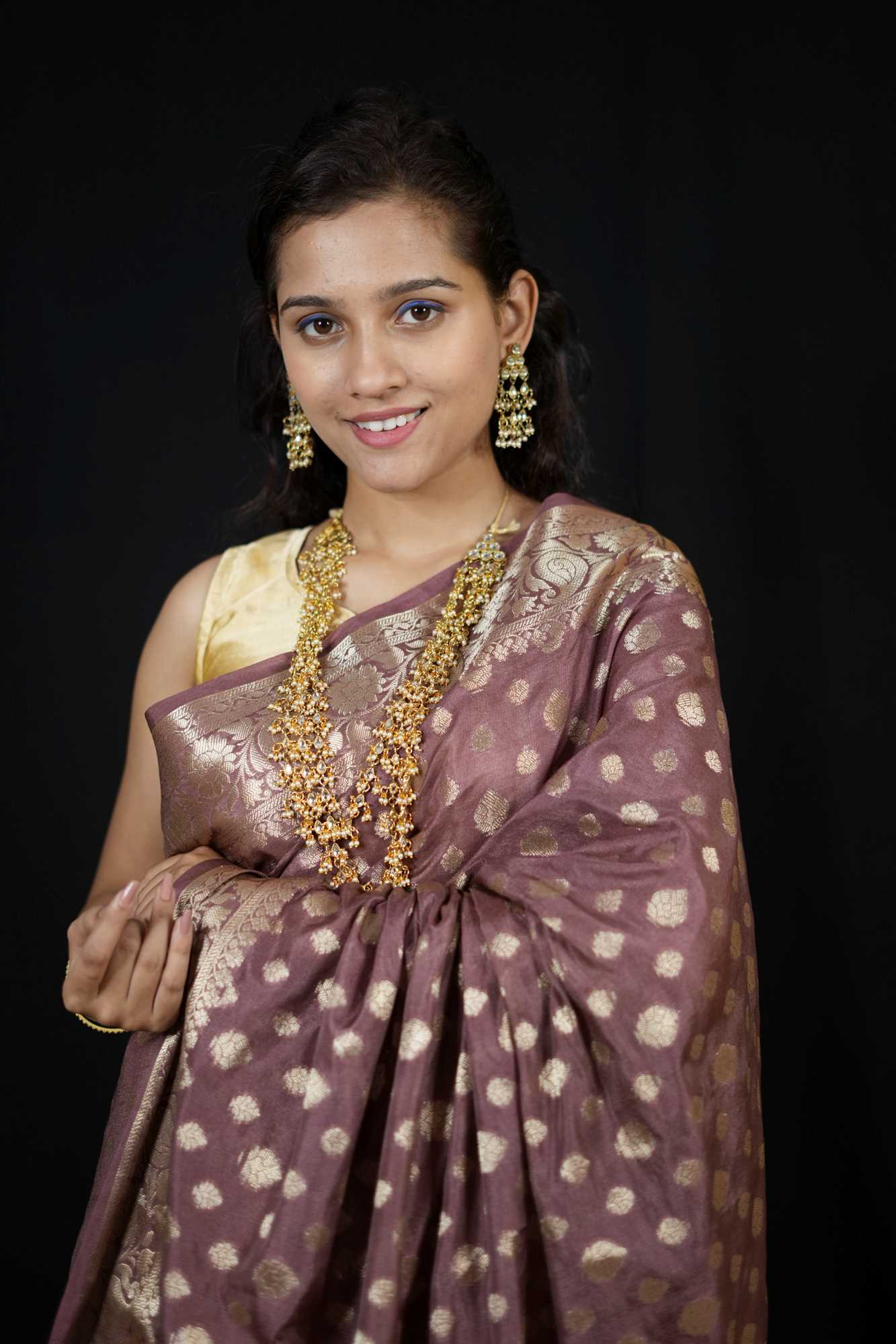 Dusty Rose Georgette Silk with All-Over Zari Motifs and Ornate Pallu Ready To Wear Saree