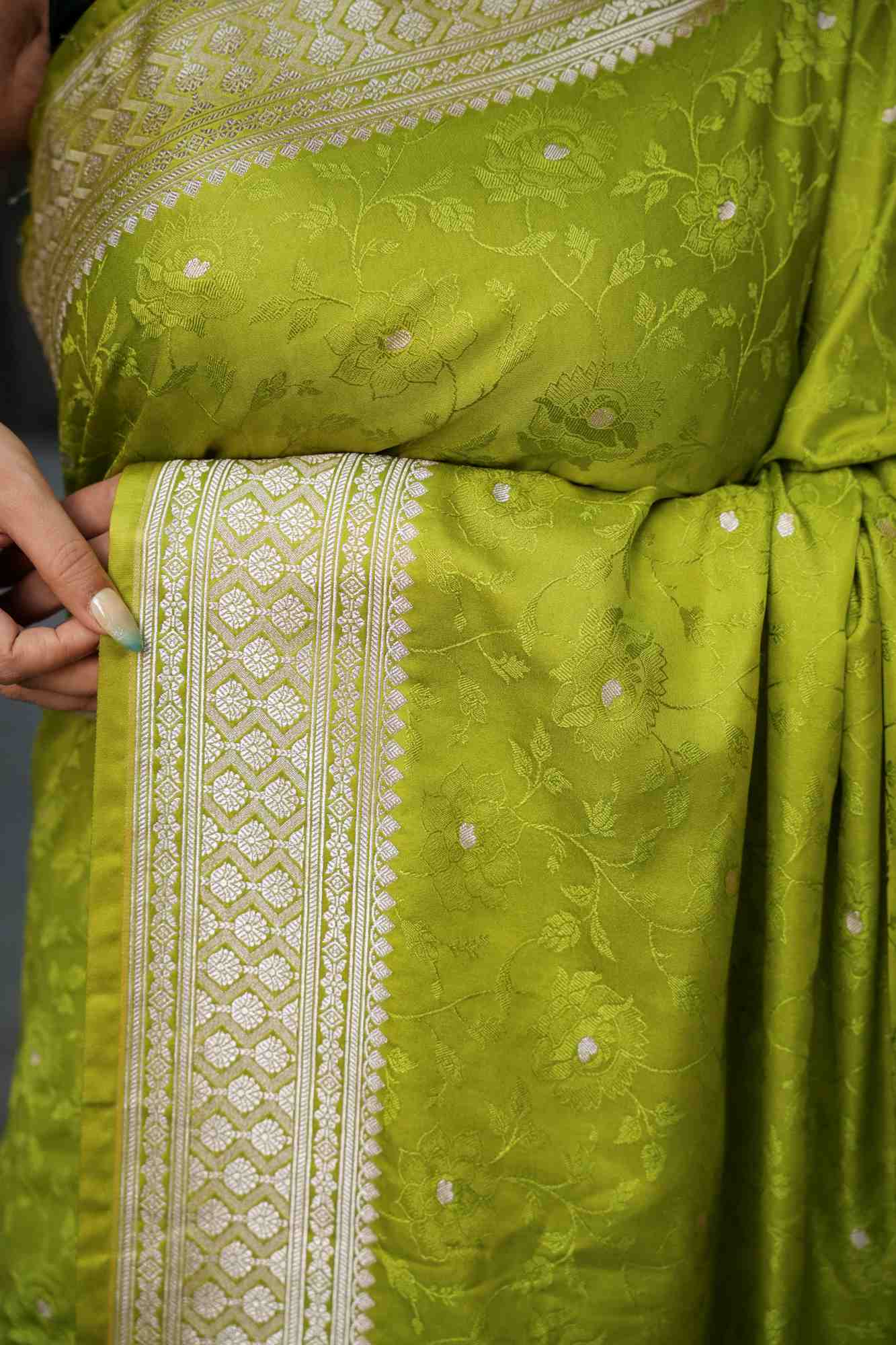 Luxury Edit - Banarasi Mashru Silk Ready-to-Wear Saree with All-Over Zari Buti & Royal Heritage Weave