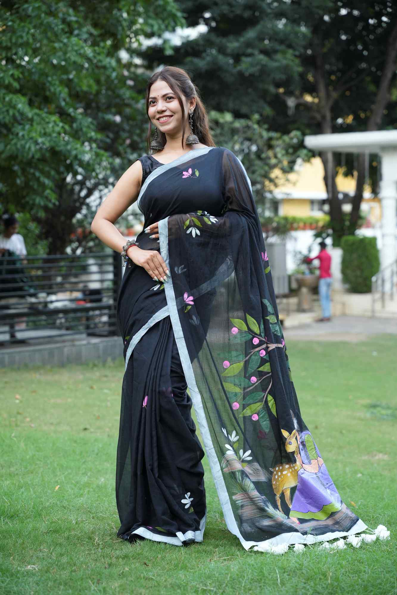 SHAKUNTALA HAND PAINTED PALLU HANDLOOM READY TO WEAR SAREE