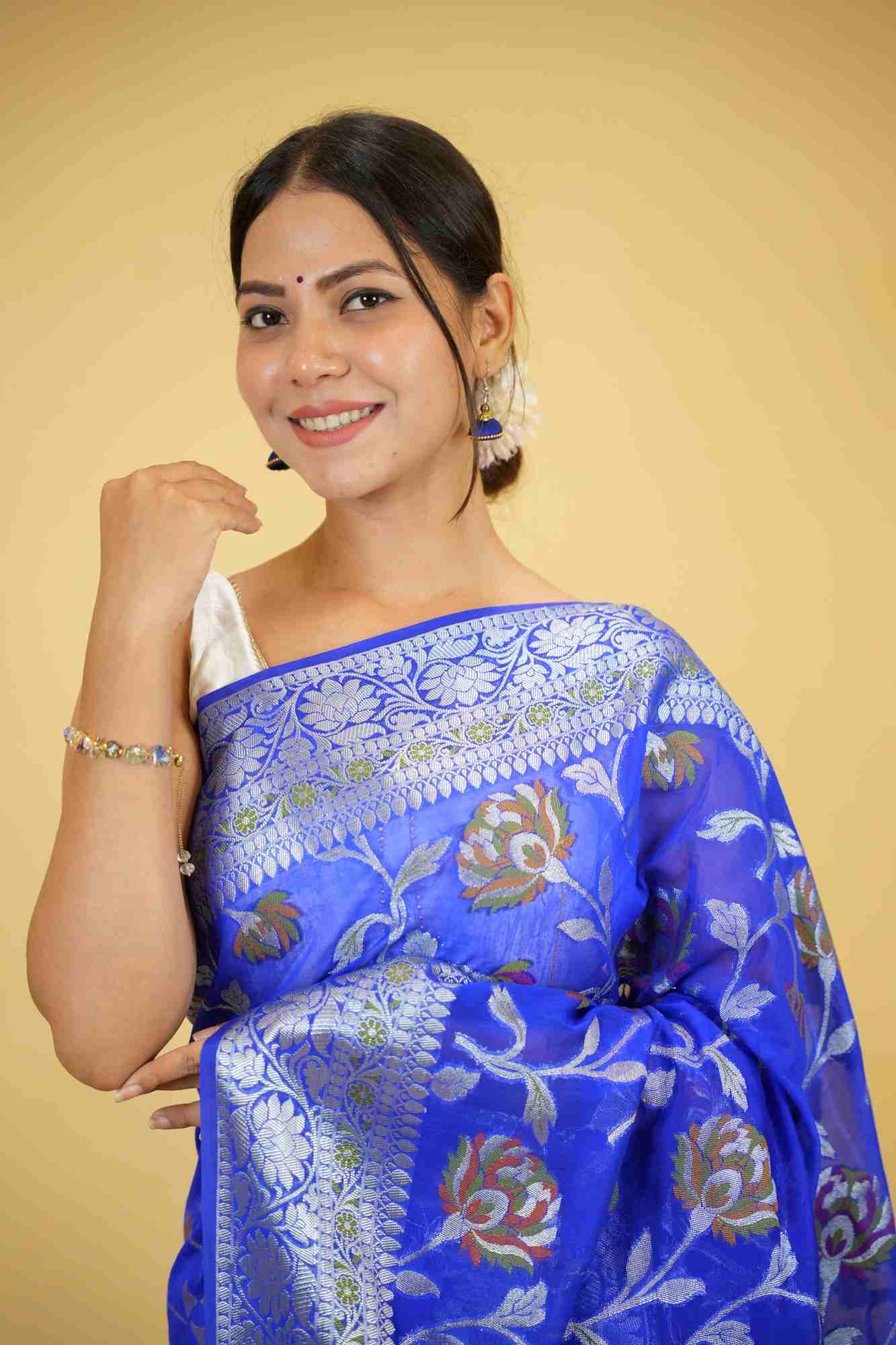 Georgette Silk with Zari Mina Jaal & Opulent Rich Pallu Ready To Wear Saree