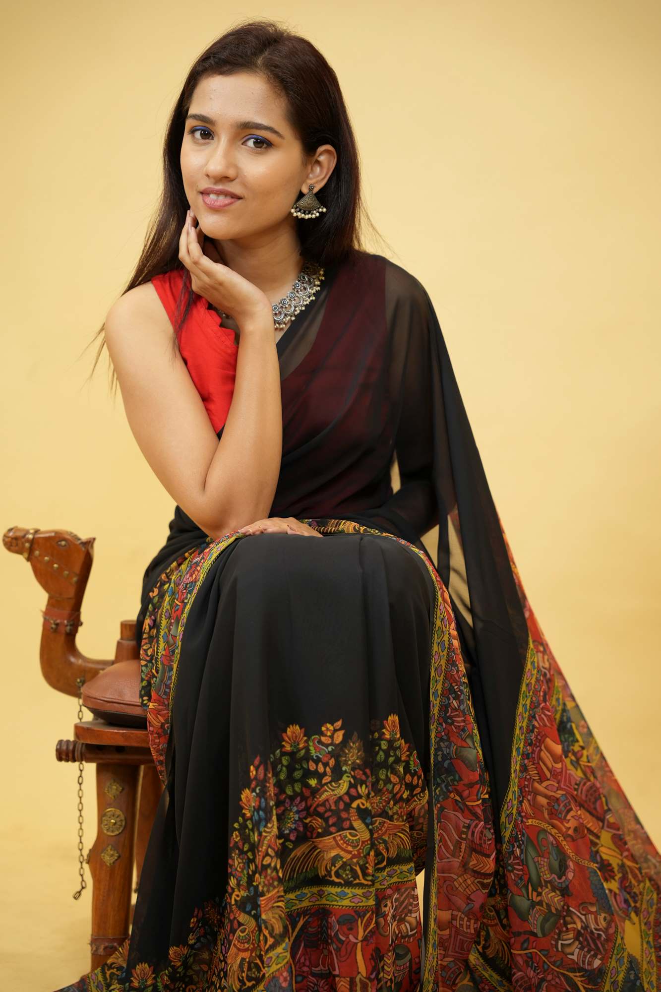 Soft Georgette with intricate floral & animal motif print prestitched ready to wear saree