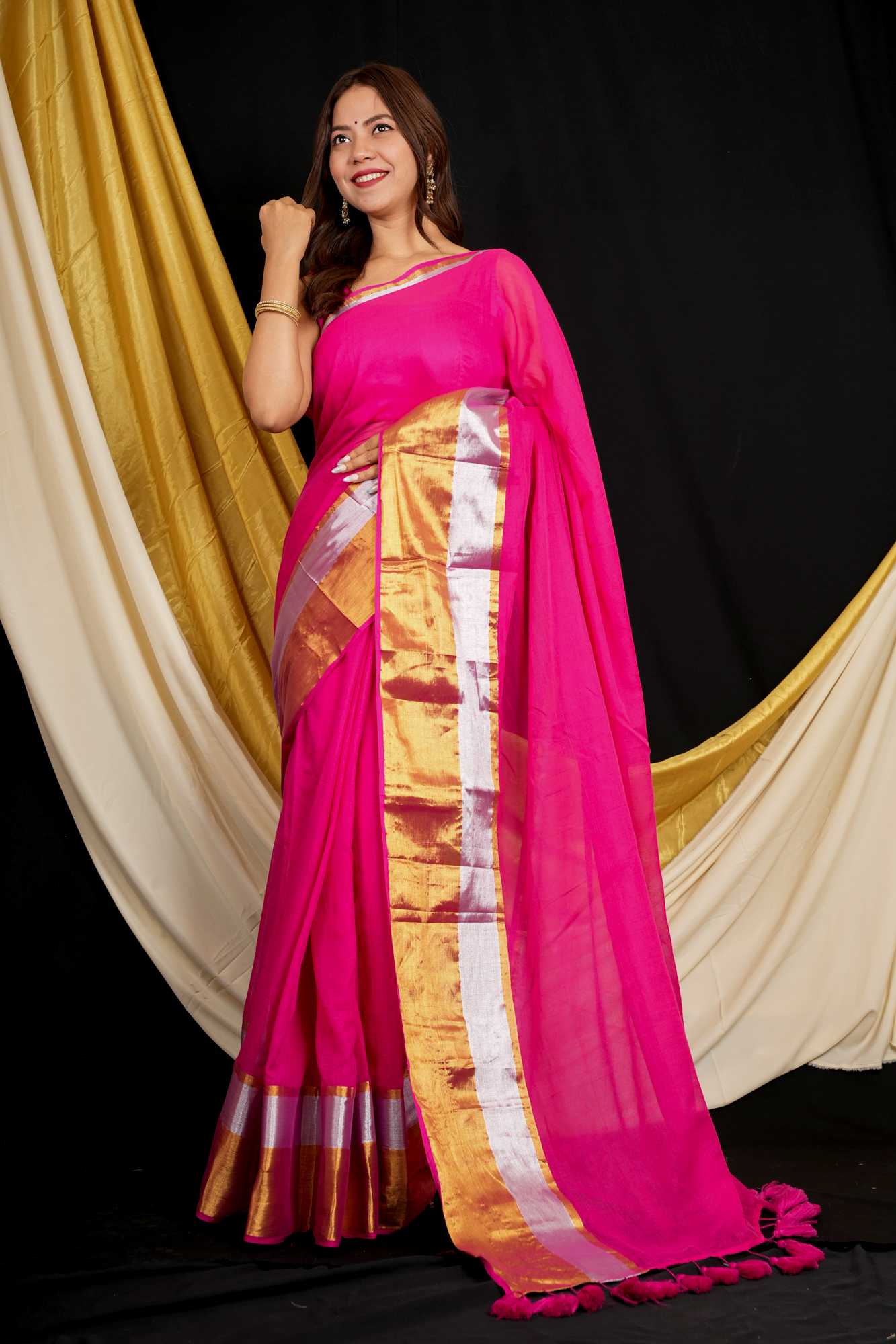 Mul Mul Cotton With Contrast Border Pure Handloom Work Ready To Wear Saree