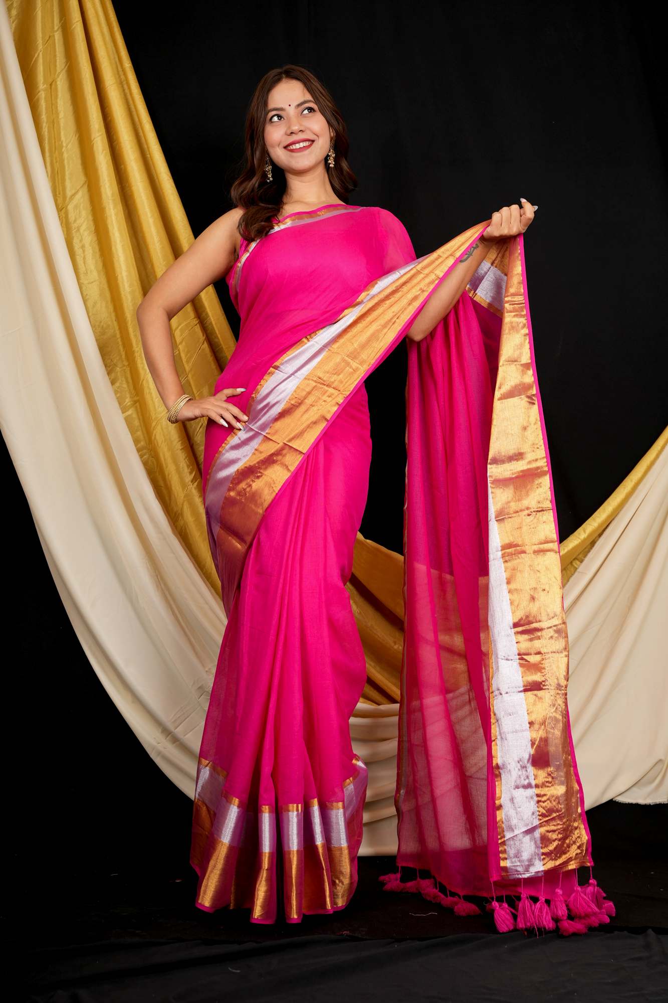 Mul Mul Cotton With Contrast Border  Handloom Work Ready To Wear Saree