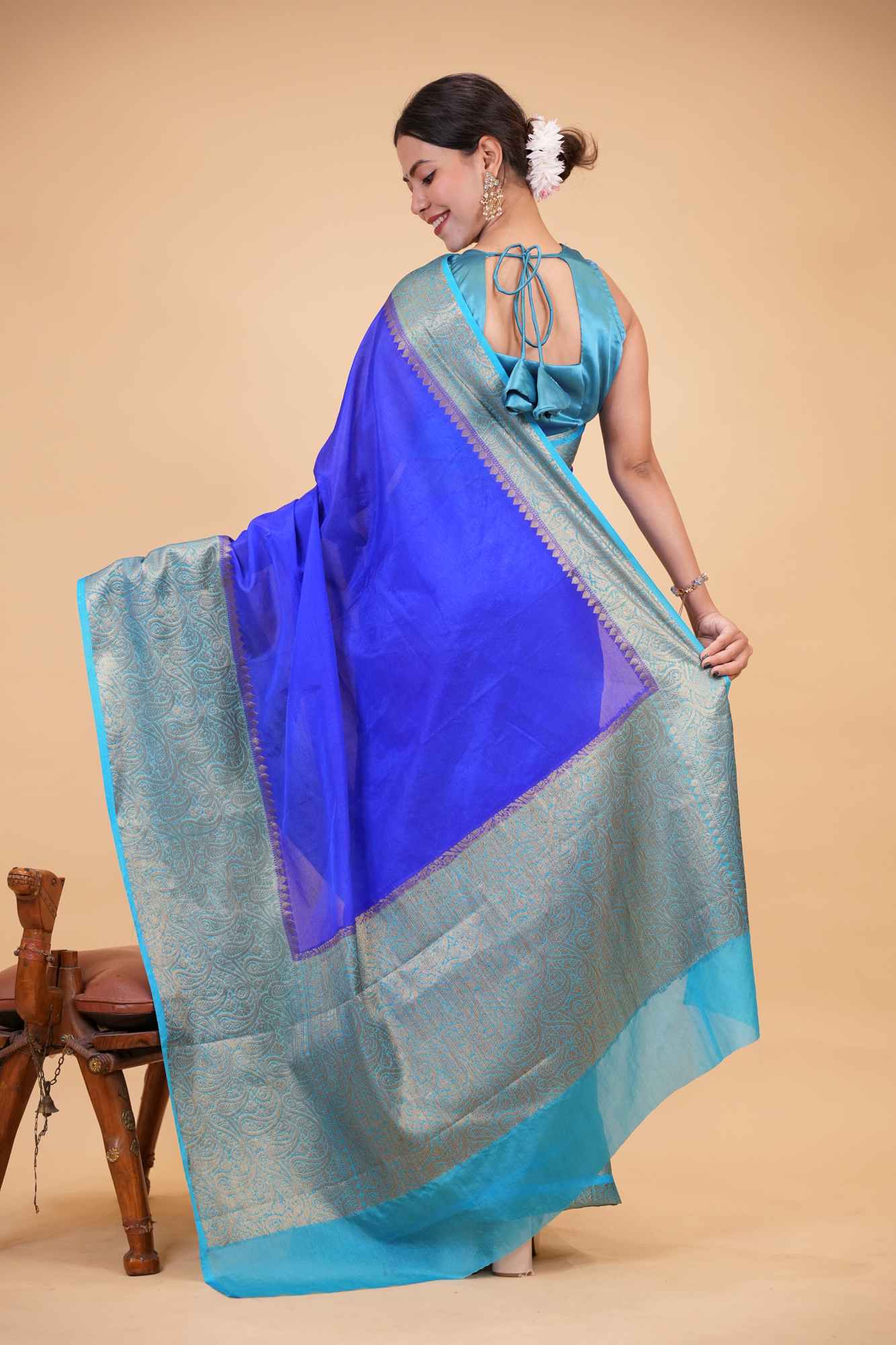 Soft Warm Silk with Contrast Zari Big Border and Rich Pallu Ready To Wear Saree