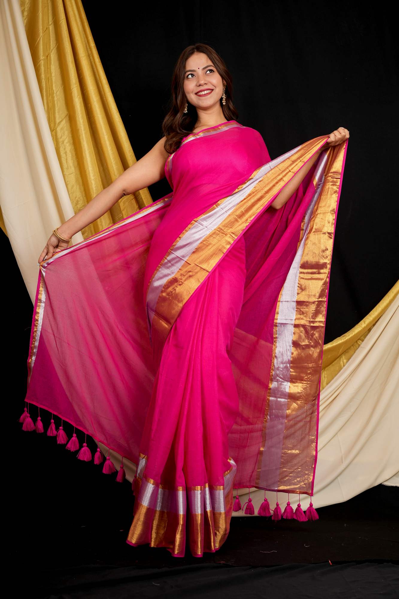 Mul Mul Cotton With Contrast Border  Handloom Work Ready To Wear Saree