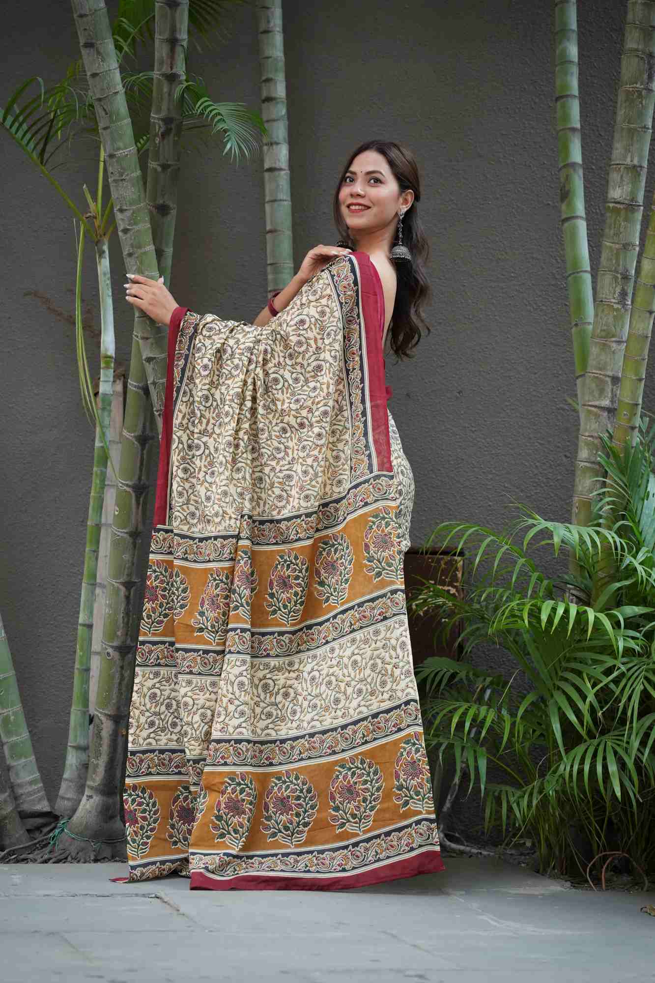 Mulmul Cotton with Green Contrast Pallu Ready to wear Saree