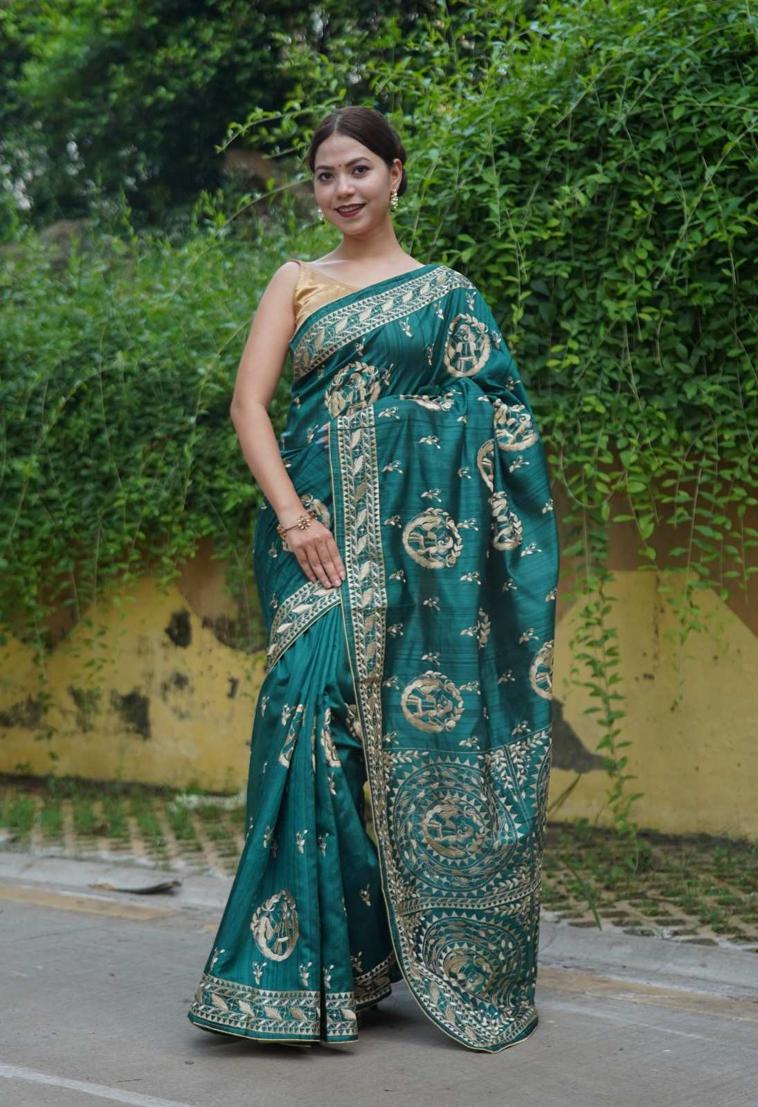 Premium Tribal Resham Thread Embroidered  Cotton Silk with Ornate  Pallu Wrap in 1 minute saree