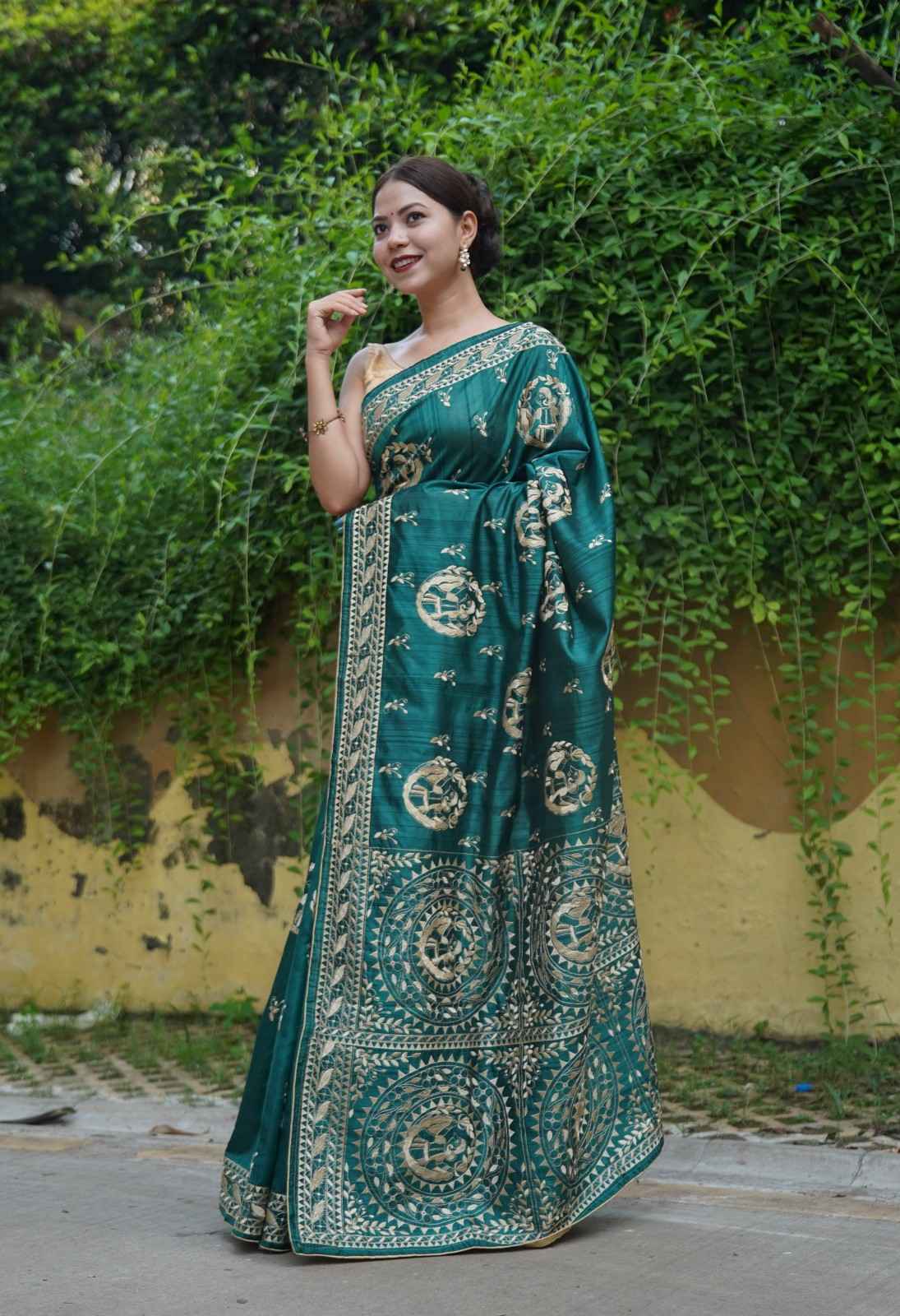 Premium Tribal Resham Thread Embroidered  Cotton Silk with Ornate  Pallu Wrap in 1 minute saree