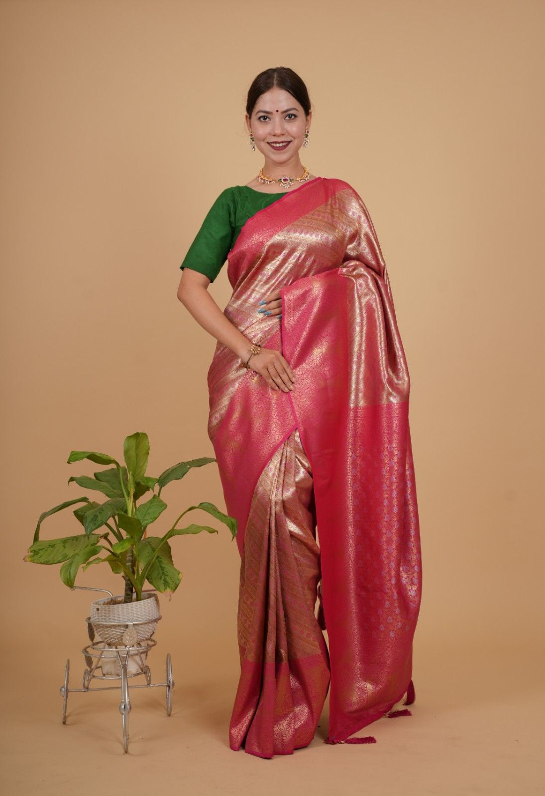 Dhoop Chaav Gold Toned  Kanjivaram With zari woven Border Wrap in 1 minute saree