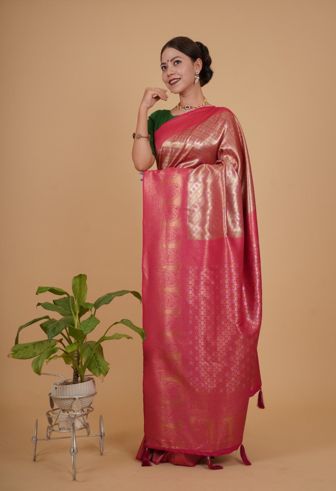 Dhoop Chaav Gold Toned  Kanjivaram With zari woven Border Wrap in 1 minute saree