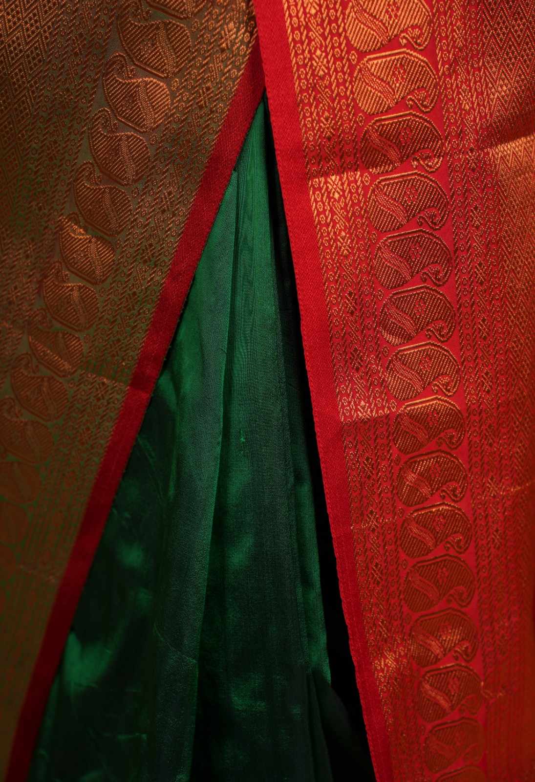 Festive Kanchipuram Zari woven Border & banarasi Motif Overall Ready To Wear Saree