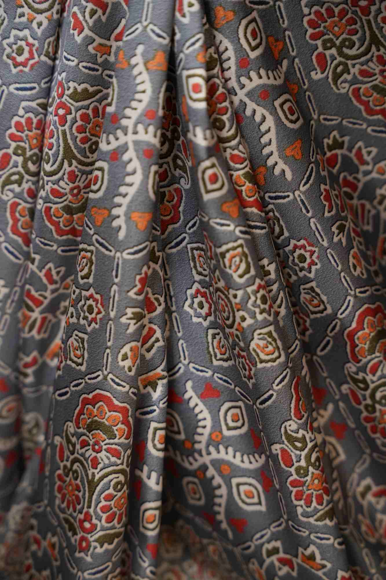 Soft Lichi Silk Jacquard Weaving Border Ready To Wear Saree