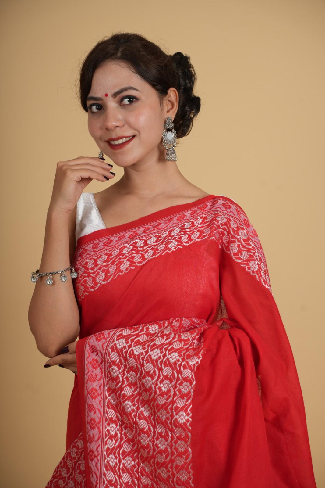 Red Traditional Bengali Cotton With  Begampuri Naksha Border & Handloom Wrap In One Minute Saree