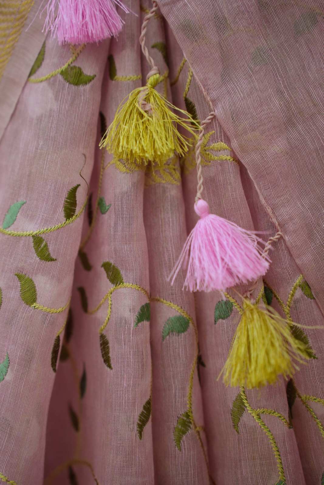 Beautiful Lilac Silk Linen With Golden Mangalgiri With Digital Embroidery Pre Drape Saree