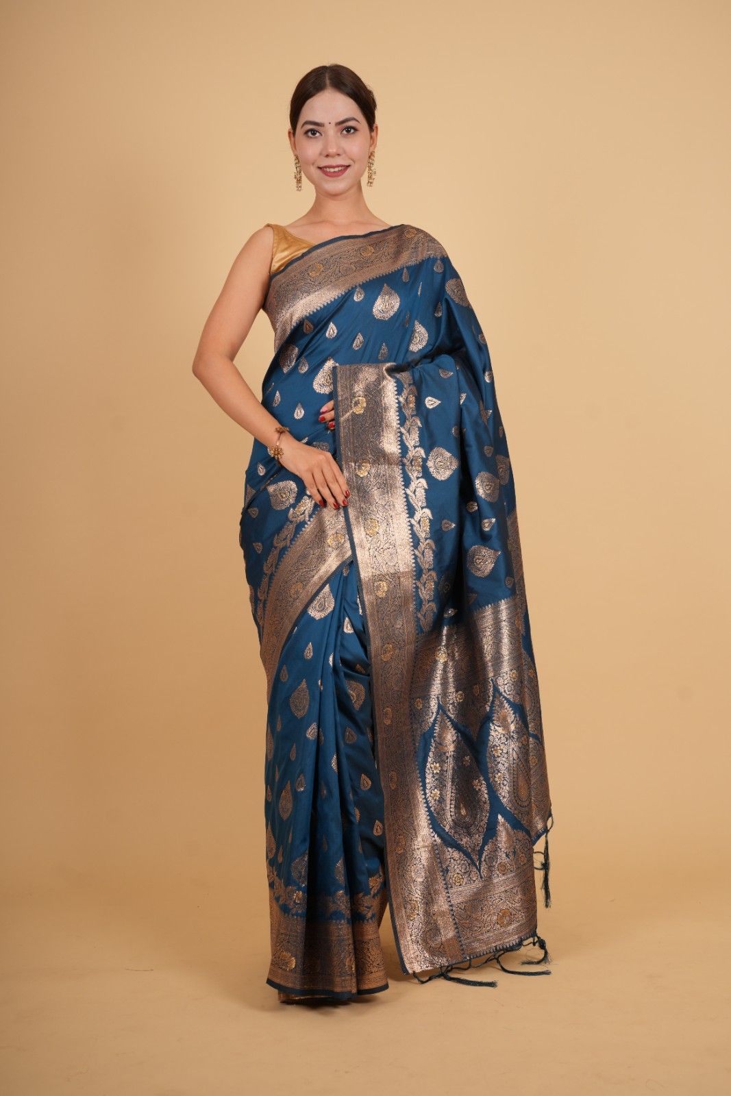 Blue Soft Kanjivaram With  Heavy Border & Overall Zari Motif Ready To Wear Saree