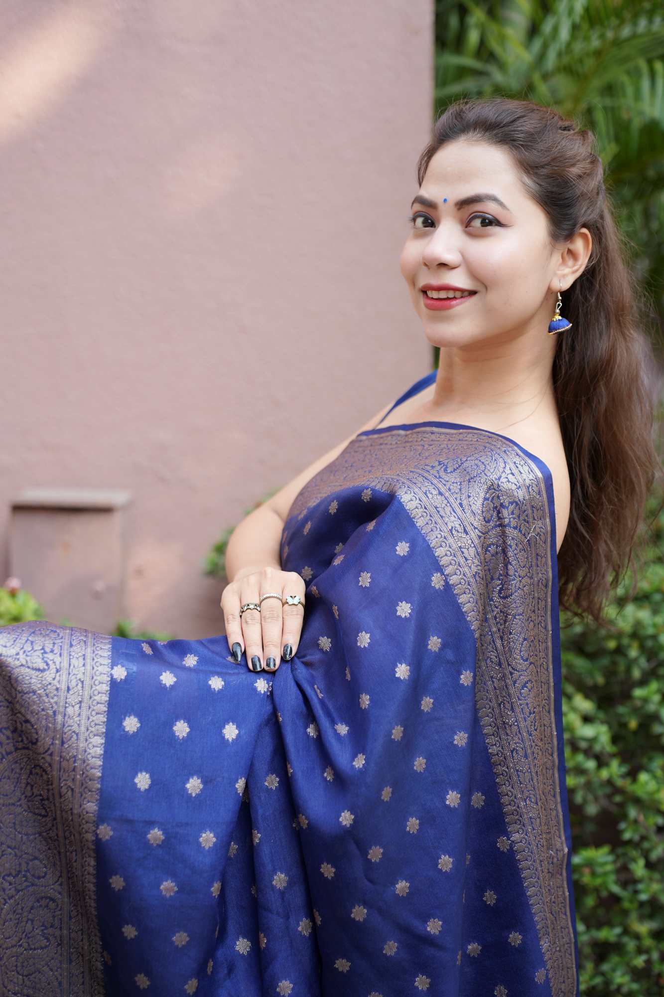 Banarasi with Rich Pallu, Zari Border & Handloom Wrap Ready To Wear Saree