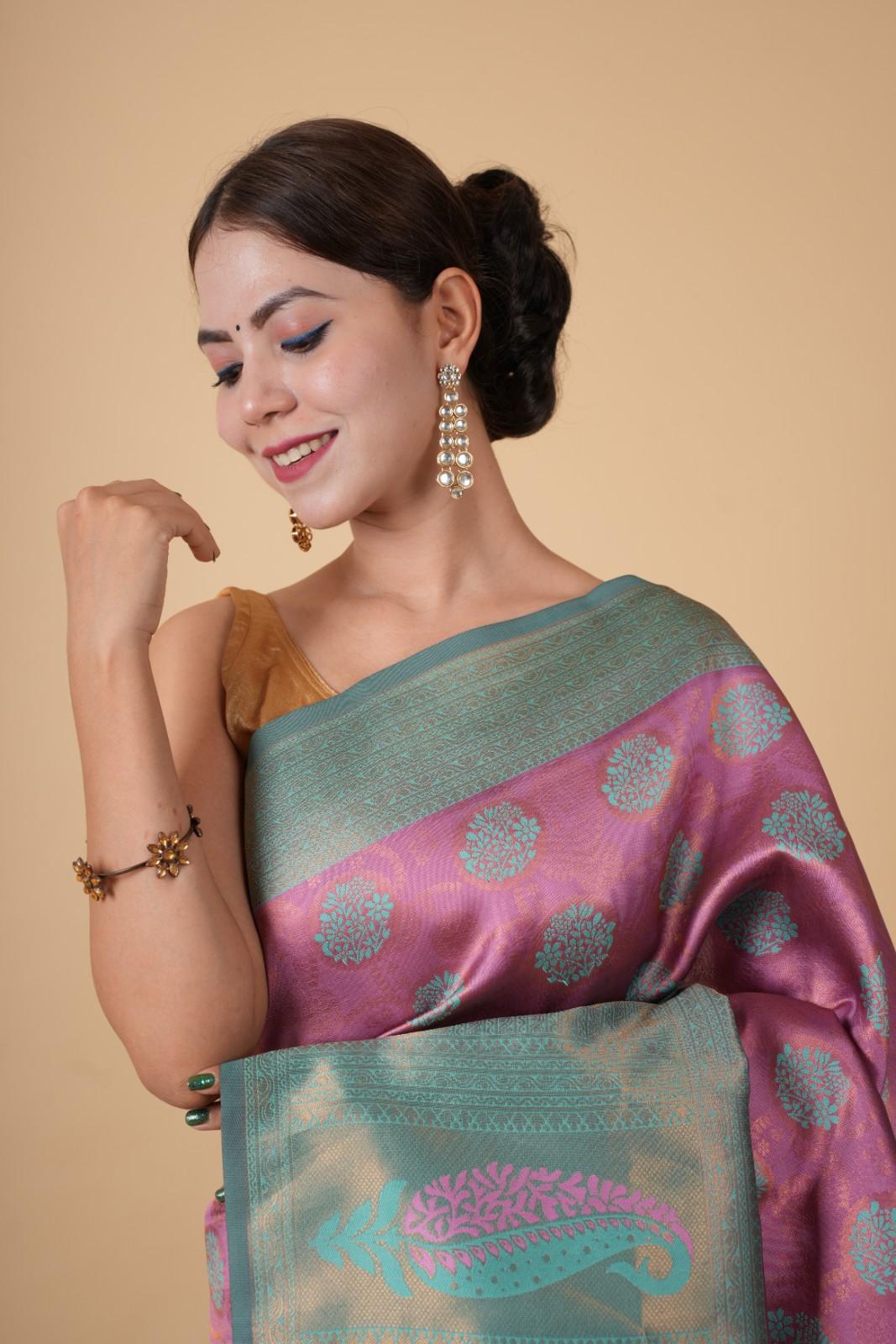 Lilac Kanchipuram With Contrast Border Zari Motif Overall & Paisely Woven Bordered Ready To Wear Saree