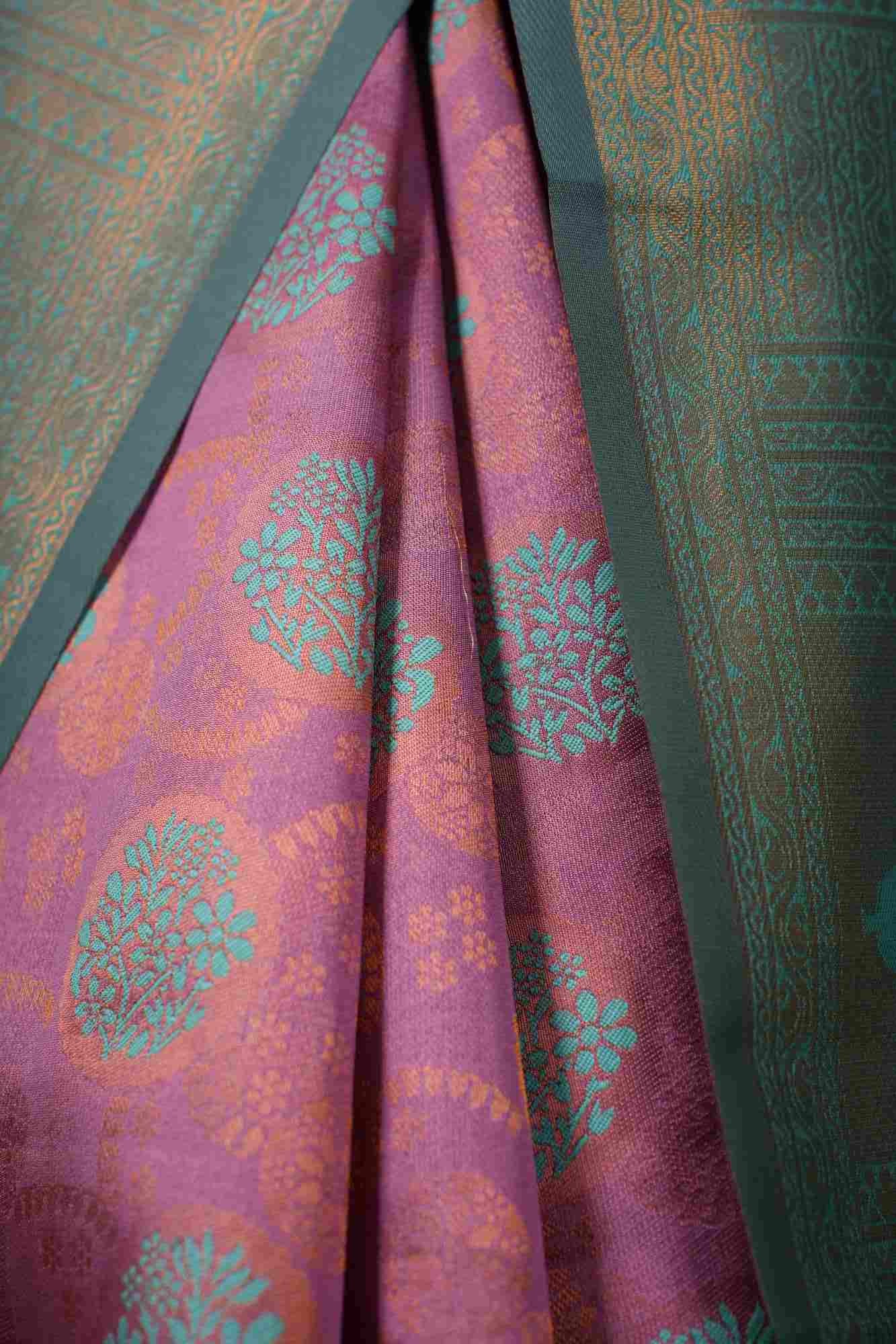 Lilac Kanchipuram With Contrast Border Zari Motif Overall & Paisely Woven Bordered Ready To Wear Saree