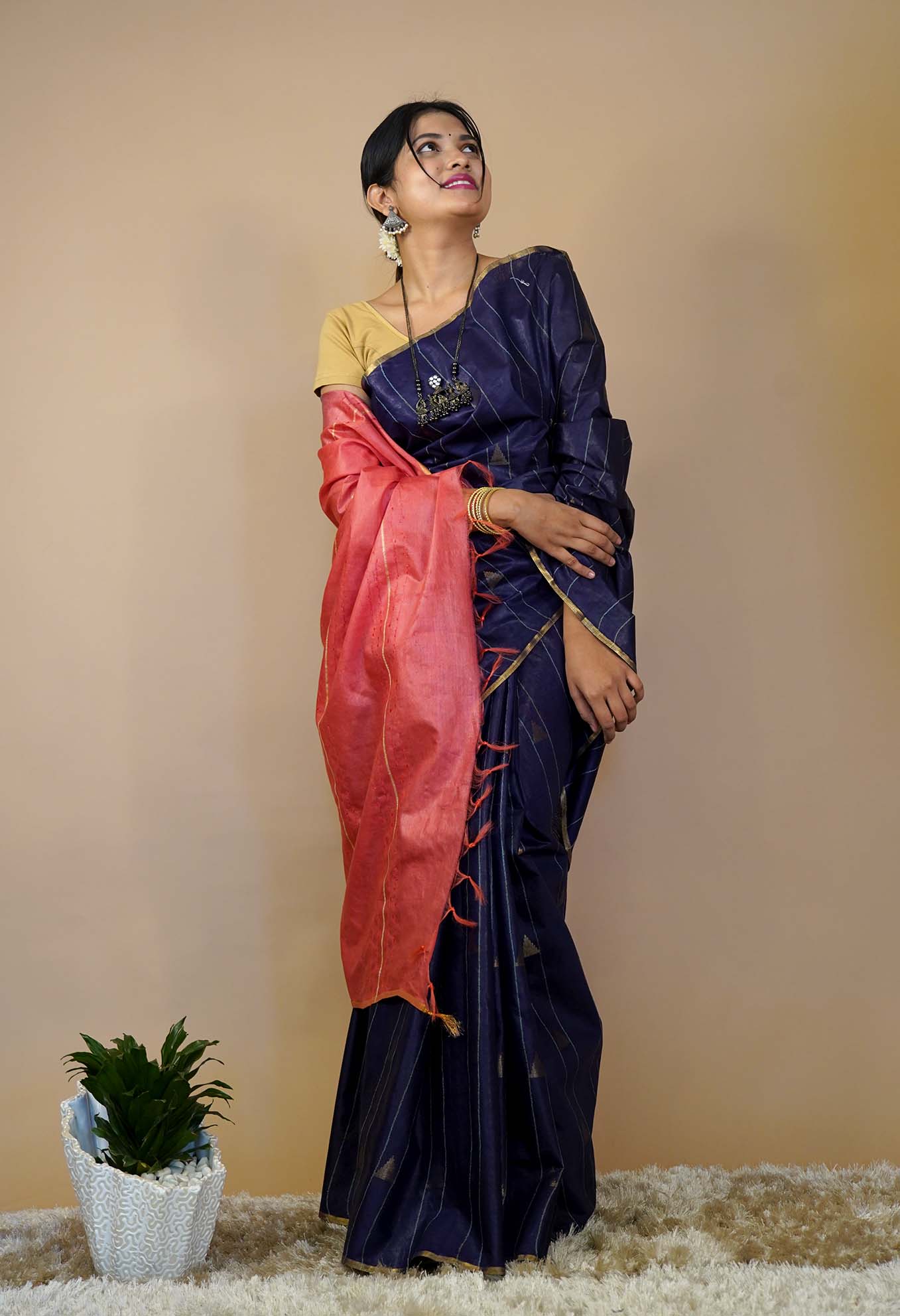 Beautiful Handloom Doby Triangular Design Weave Blue & Pink Kota Silk Wrap In One Minute Saree