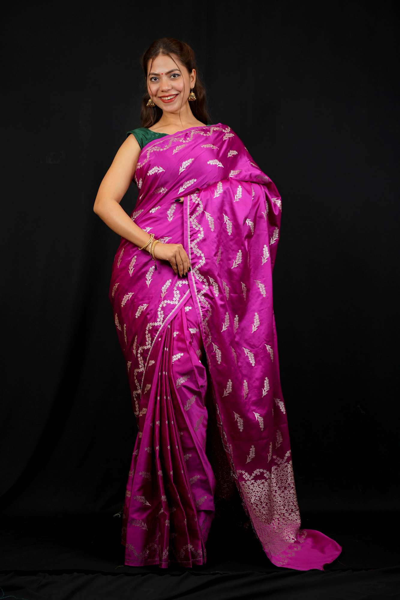 The Softest Mashru Silk Meets Timeless Zari. Ready in 30 Seconds