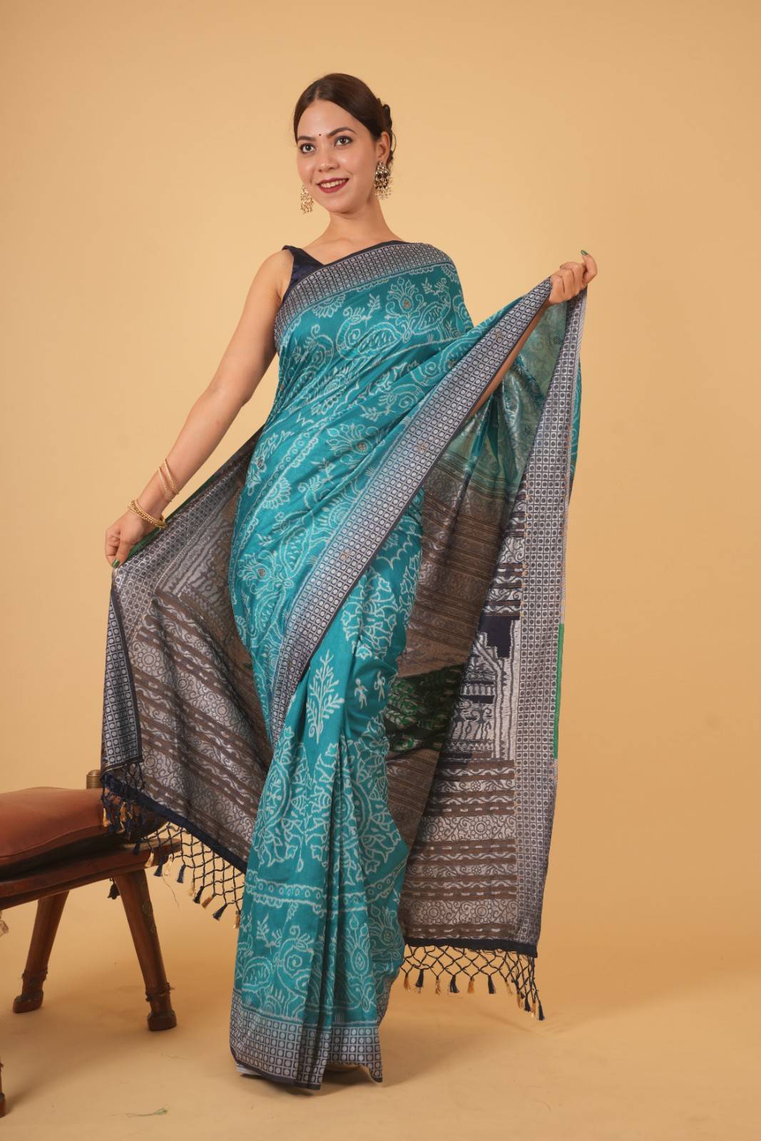 Ocean Blue With Beautiful Ikat Motif  & Stone Embllished Ornate Palla Ready To Wear Saree