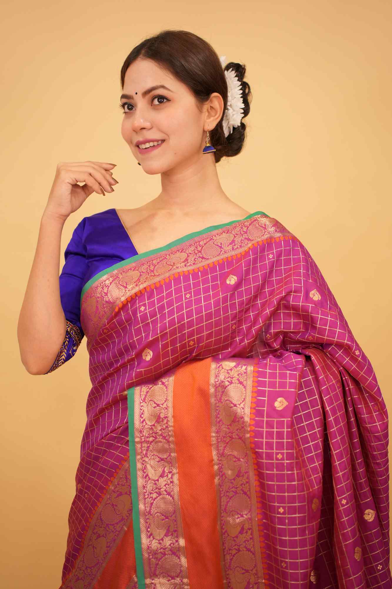 Ready To Wear Kanchipuram Checks Woven Zari Stripe Saree With Broad Contrast Border & Ornate Pallu