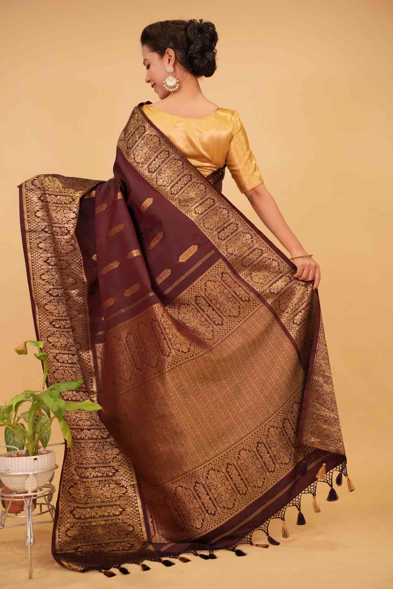 Ready to wear saree Stunning Maroon  Pure handwoven Gadwal Silk Saree with Grand Pallu and Ornate Arches Zari Border | SILK MARK CERTIFIED