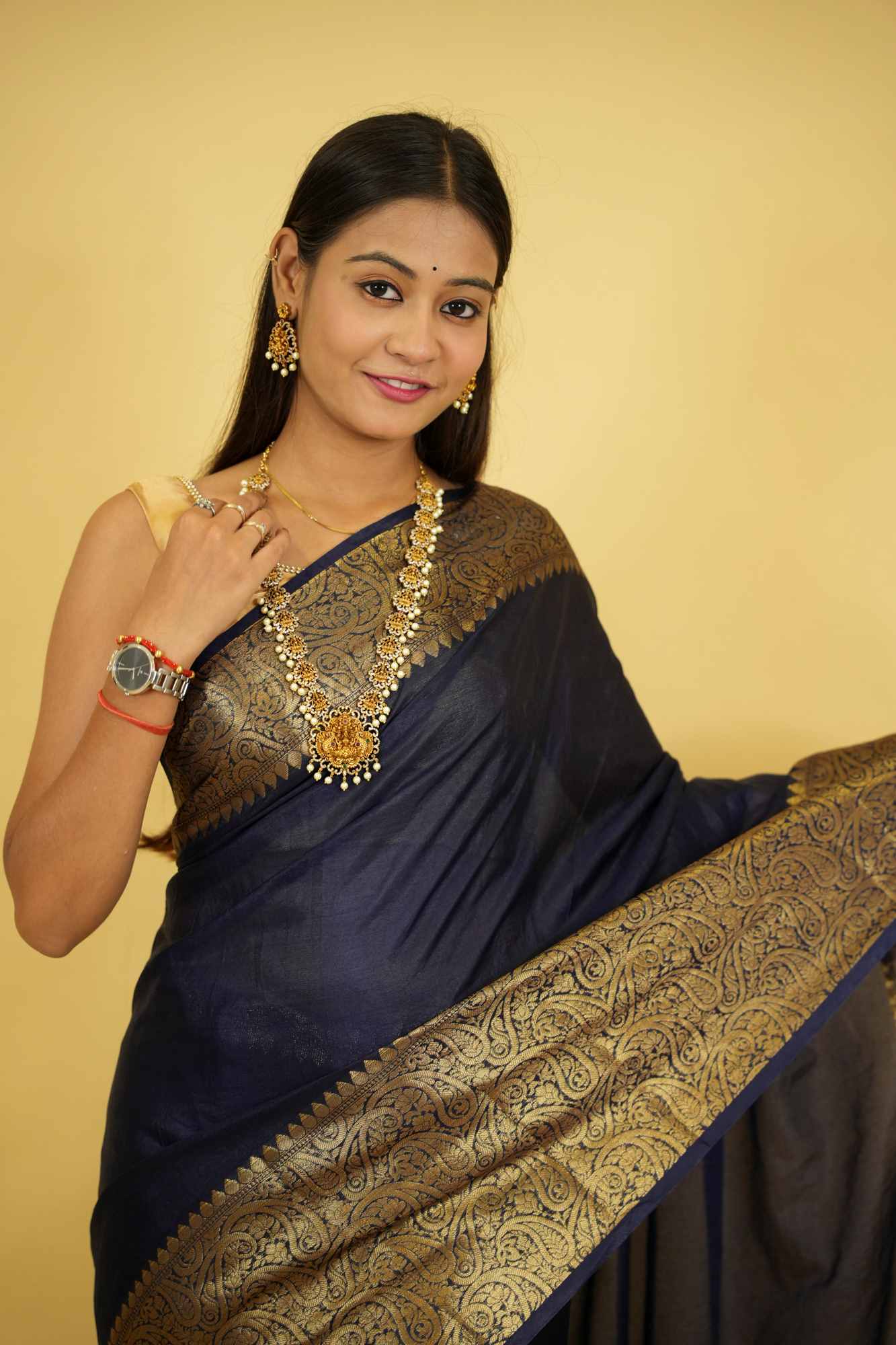 Banarasi Warm  Silk with Plain Body & Heavy zari Border Ready To Wear Saree