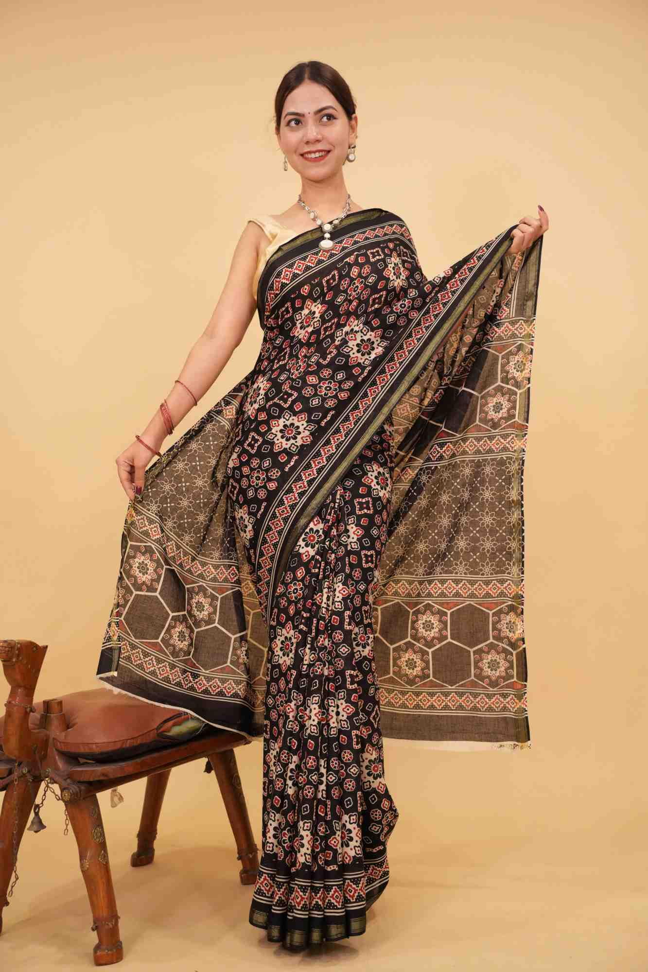 Predrape ready to wear Block Printed Mul Mul Cotton With Zari Border Wrap In One Minute Saree