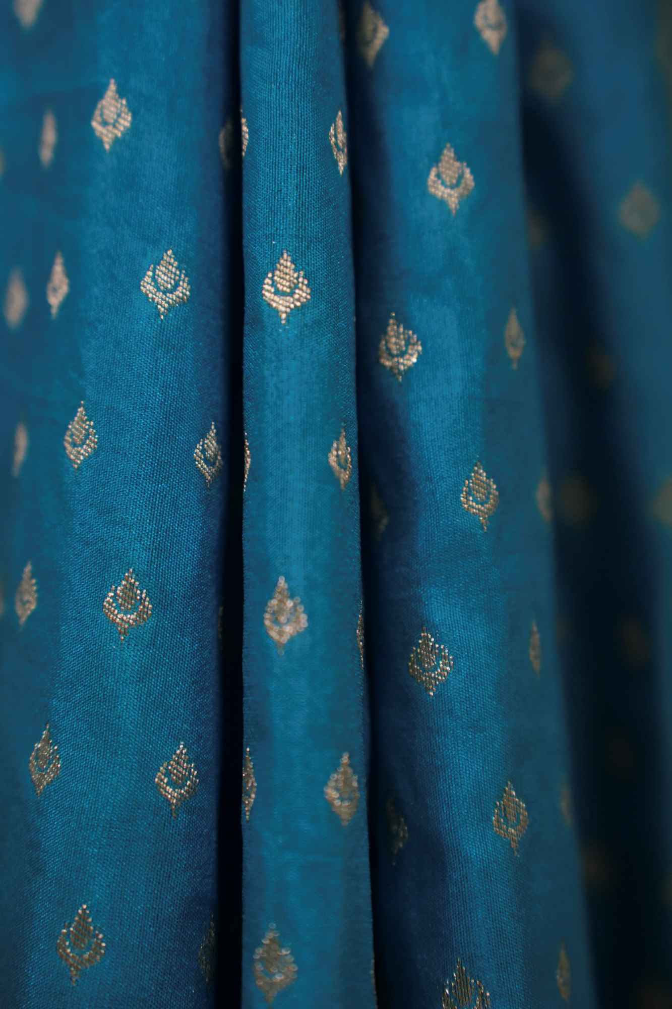 Firozi Blue With Overall Zari Butta Broad Bordered & Ornate Palla Banarasi Ready To Wear Saree