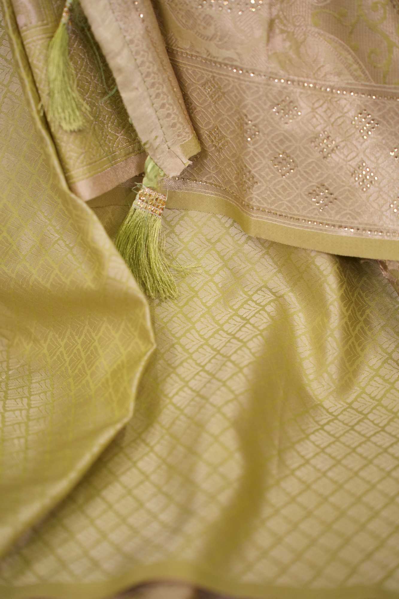 Lemon Green Silk Overall Floral Printed Kanchipuram & Pallu Stone Embellished Wrap in 1 minute saree