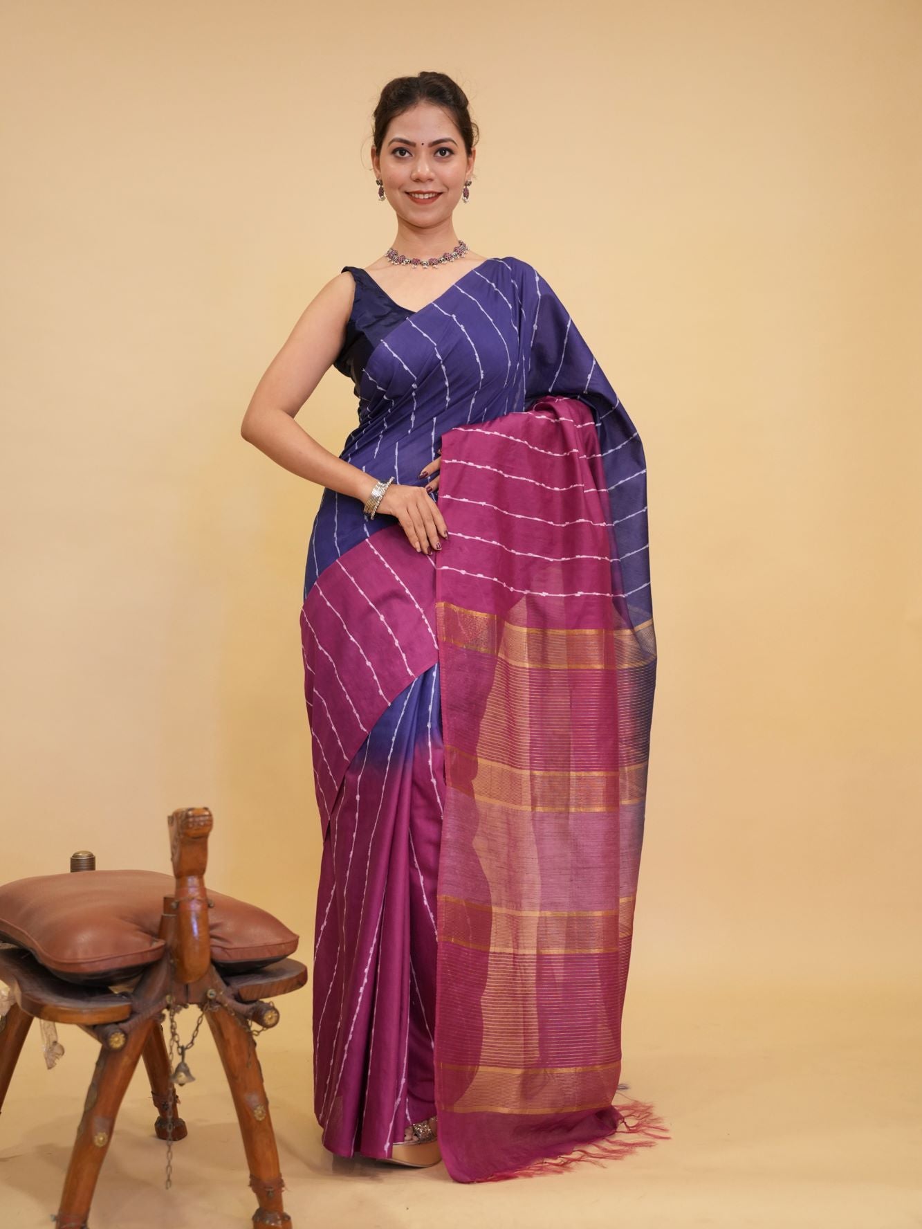 Beautiful Dual Tone Resham Thread Ghicha Woven Overall Ready To Wear Saree