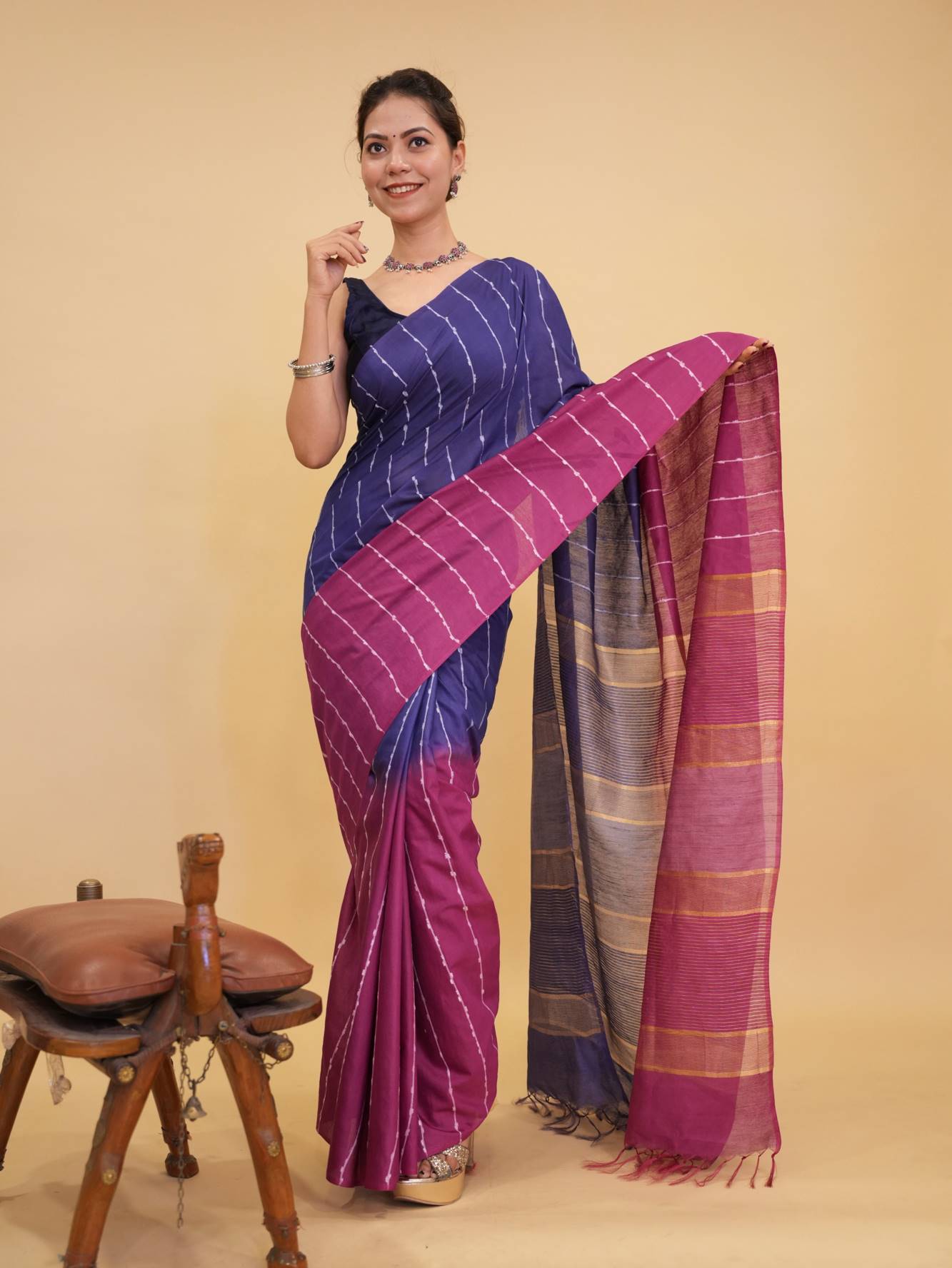 Beautiful Dual Tone Resham Thread Ghicha Woven Overall Ready To Wear Saree