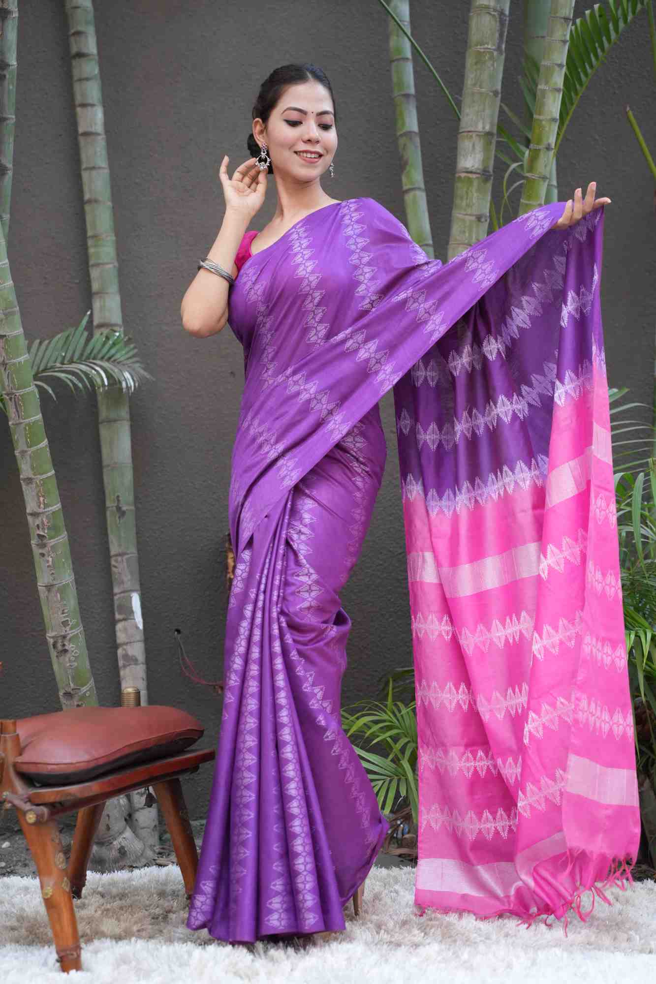 Beautiful Dual Tone With Resham weaving all over Wrap in 1 minute saree