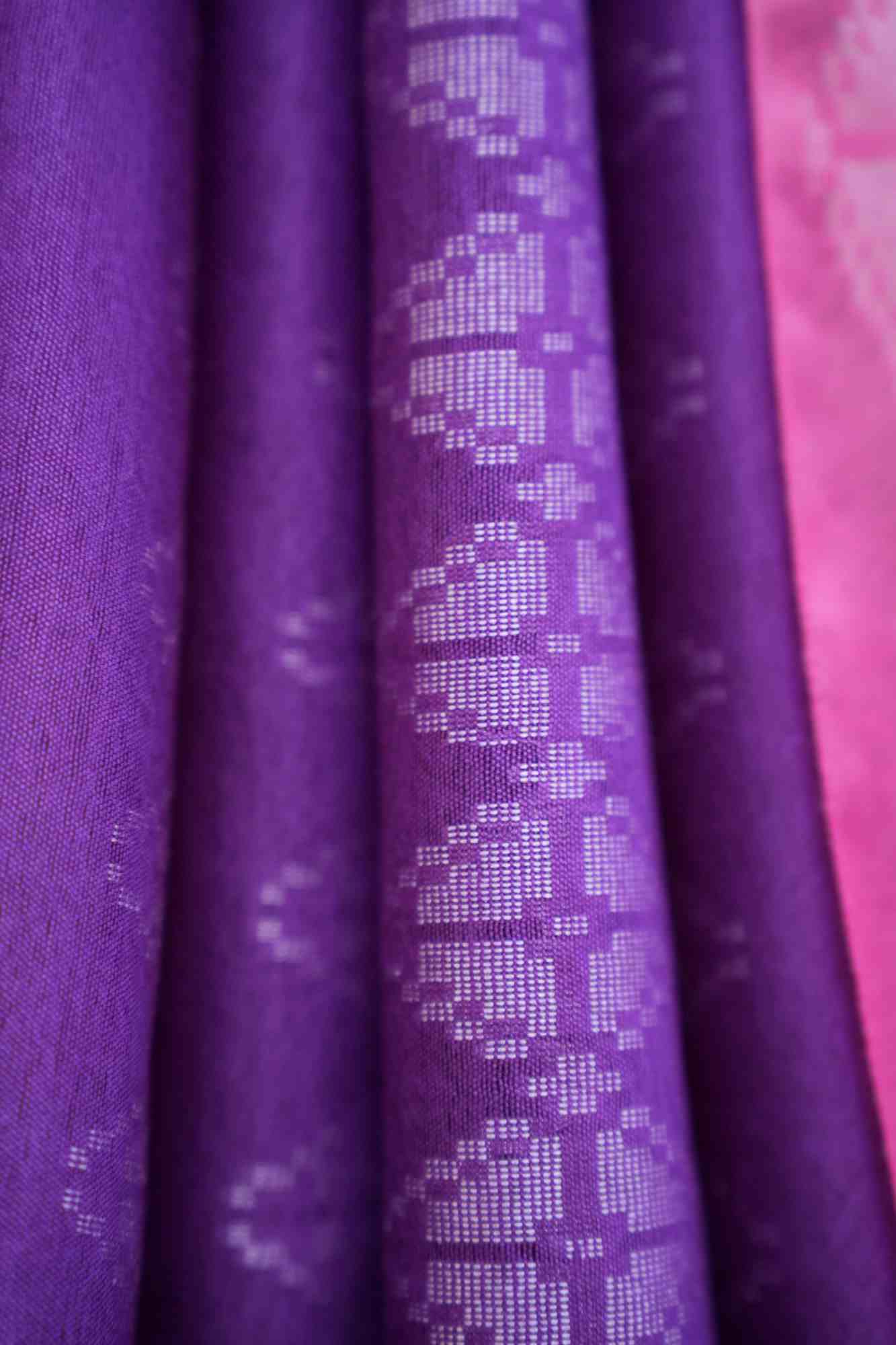 Beautiful Dual Tone With Resham weaving all over Wrap in 1 minute saree