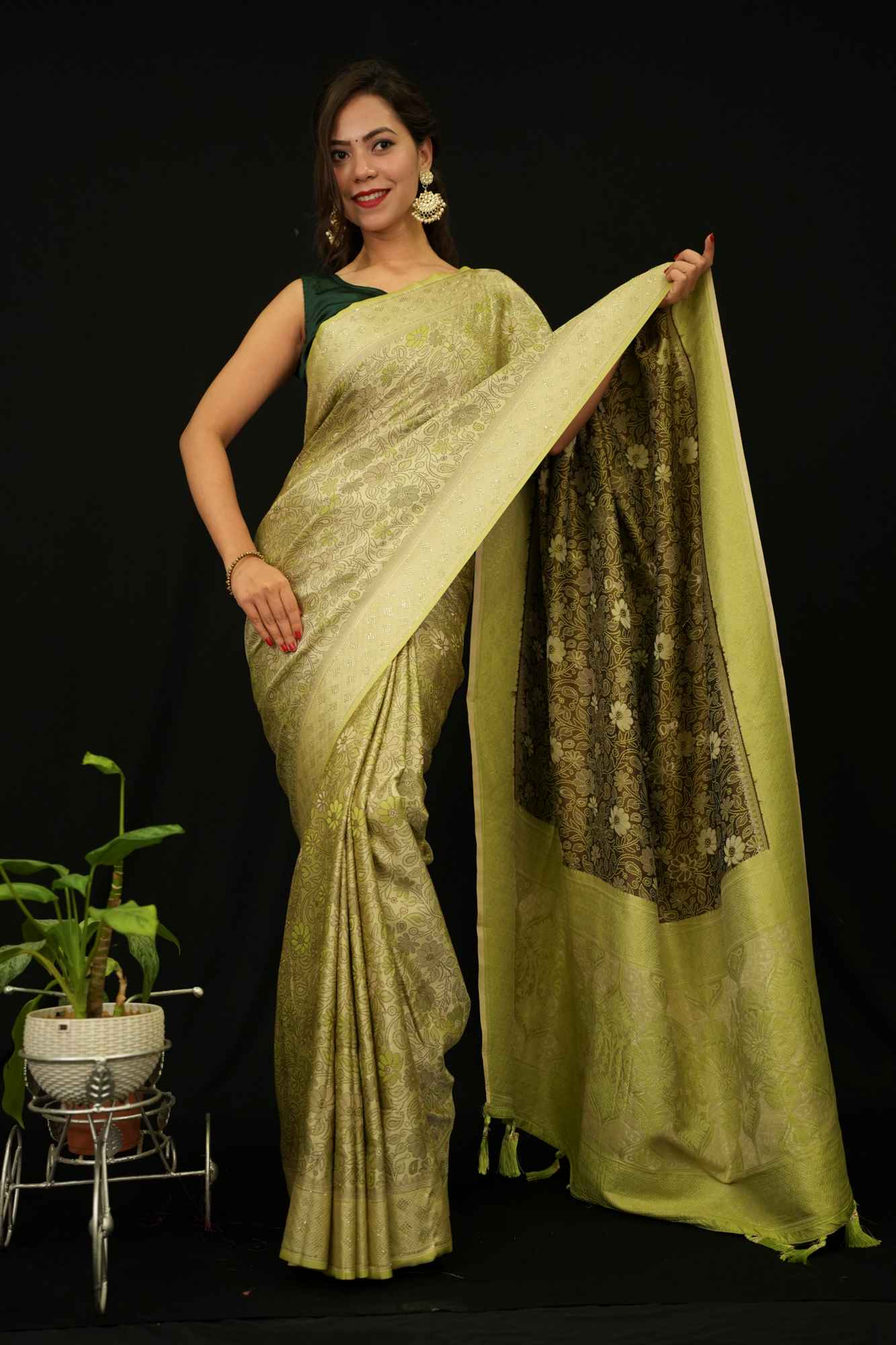 Banarasi Satin Silk Overall Kalamkari weaving & Pallu Stone Embellished Wrap in 1 minute saree